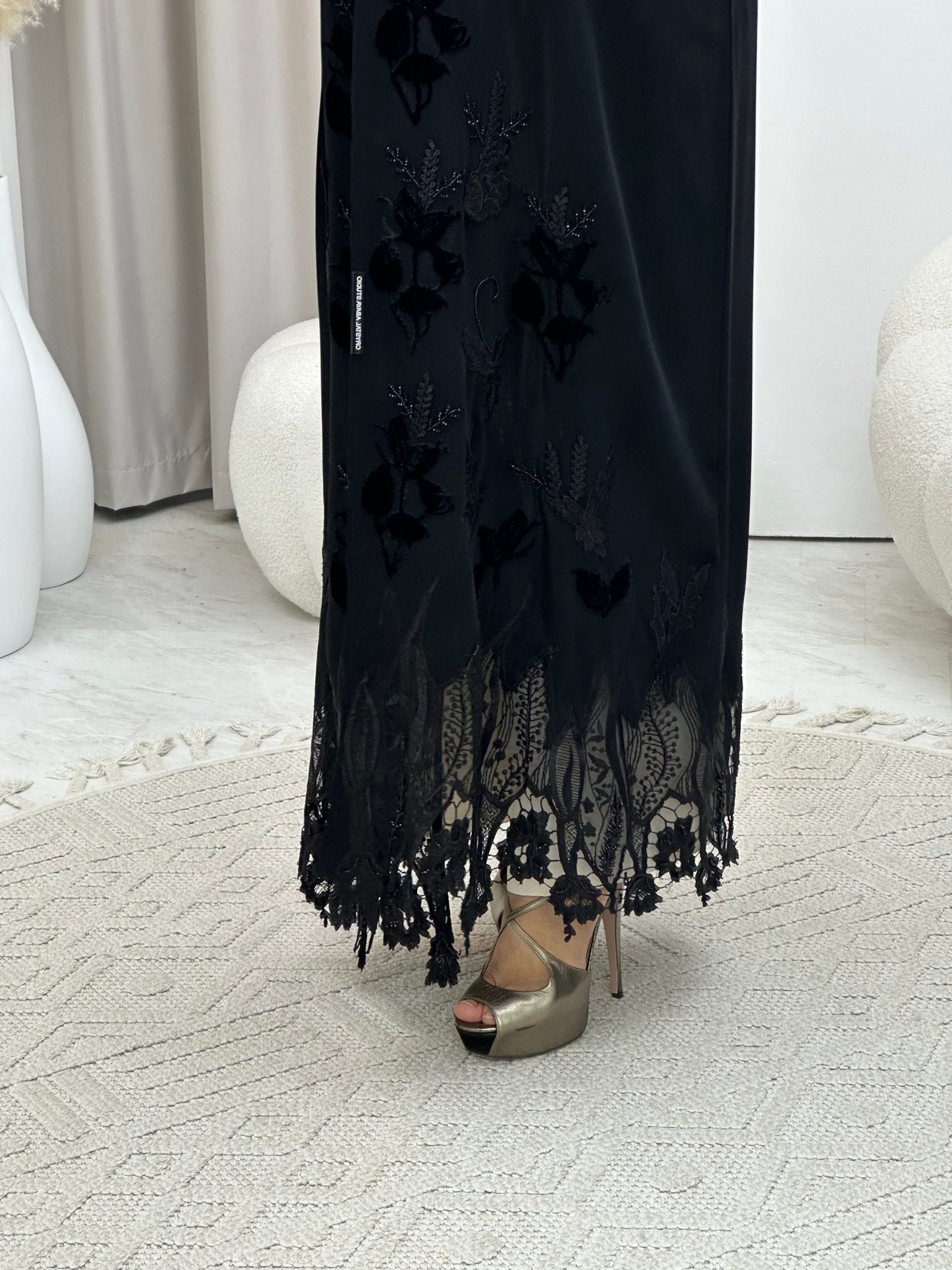 C 0416 Black Lace Abaya