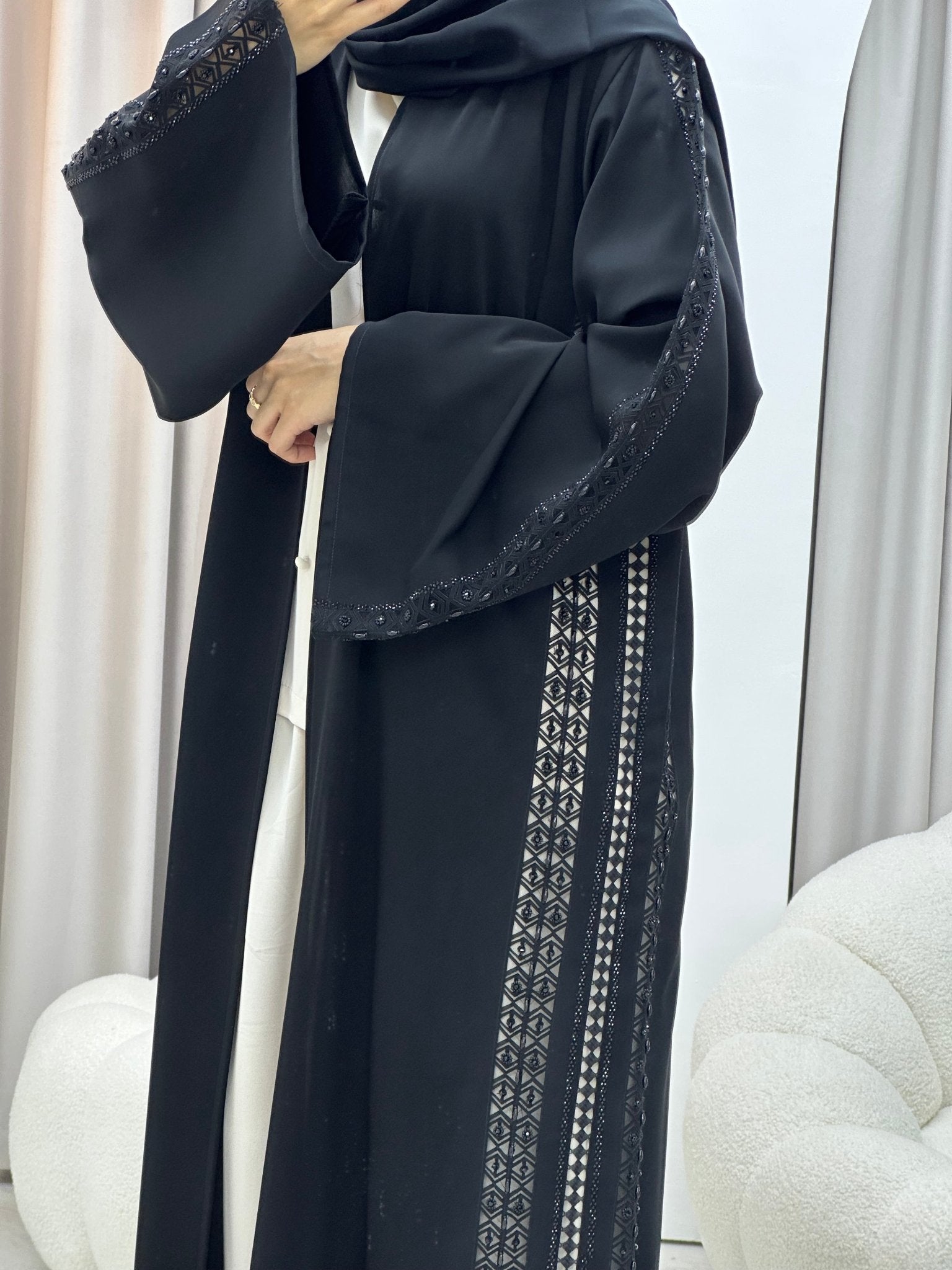 C 0417 Black Lace Abaya