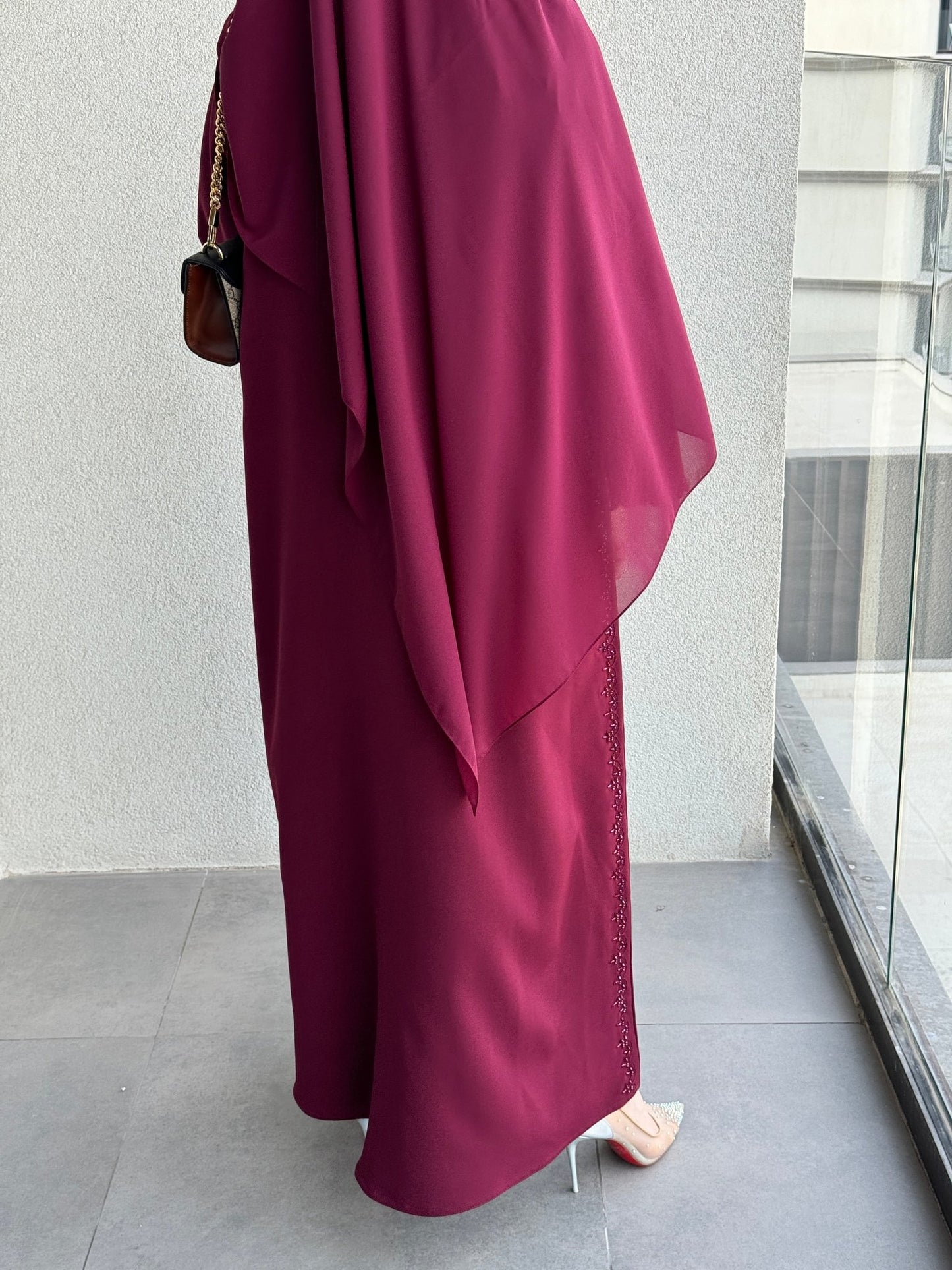 C 0419 Maroon Abaya