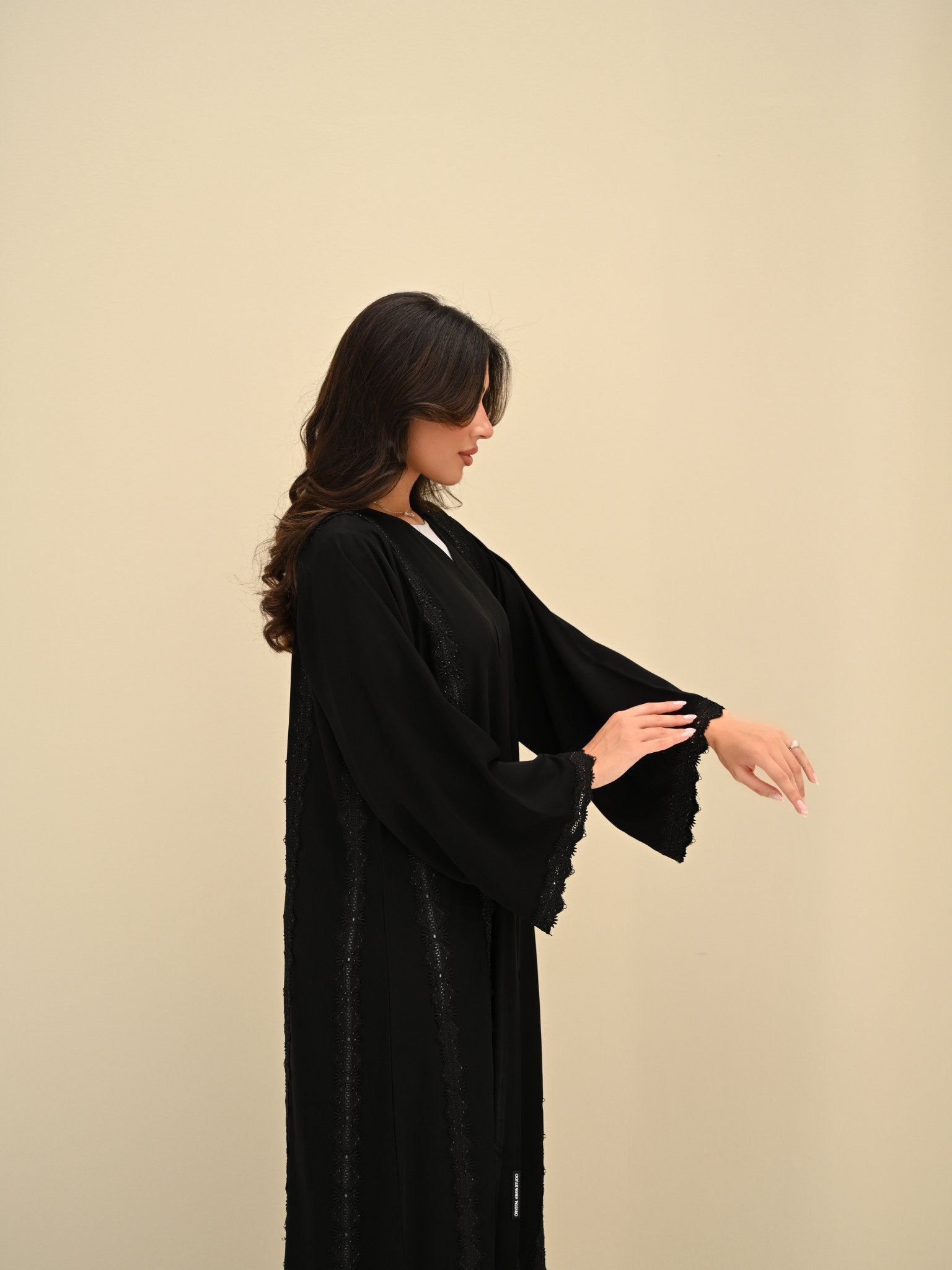 C 0420 Black Abaya