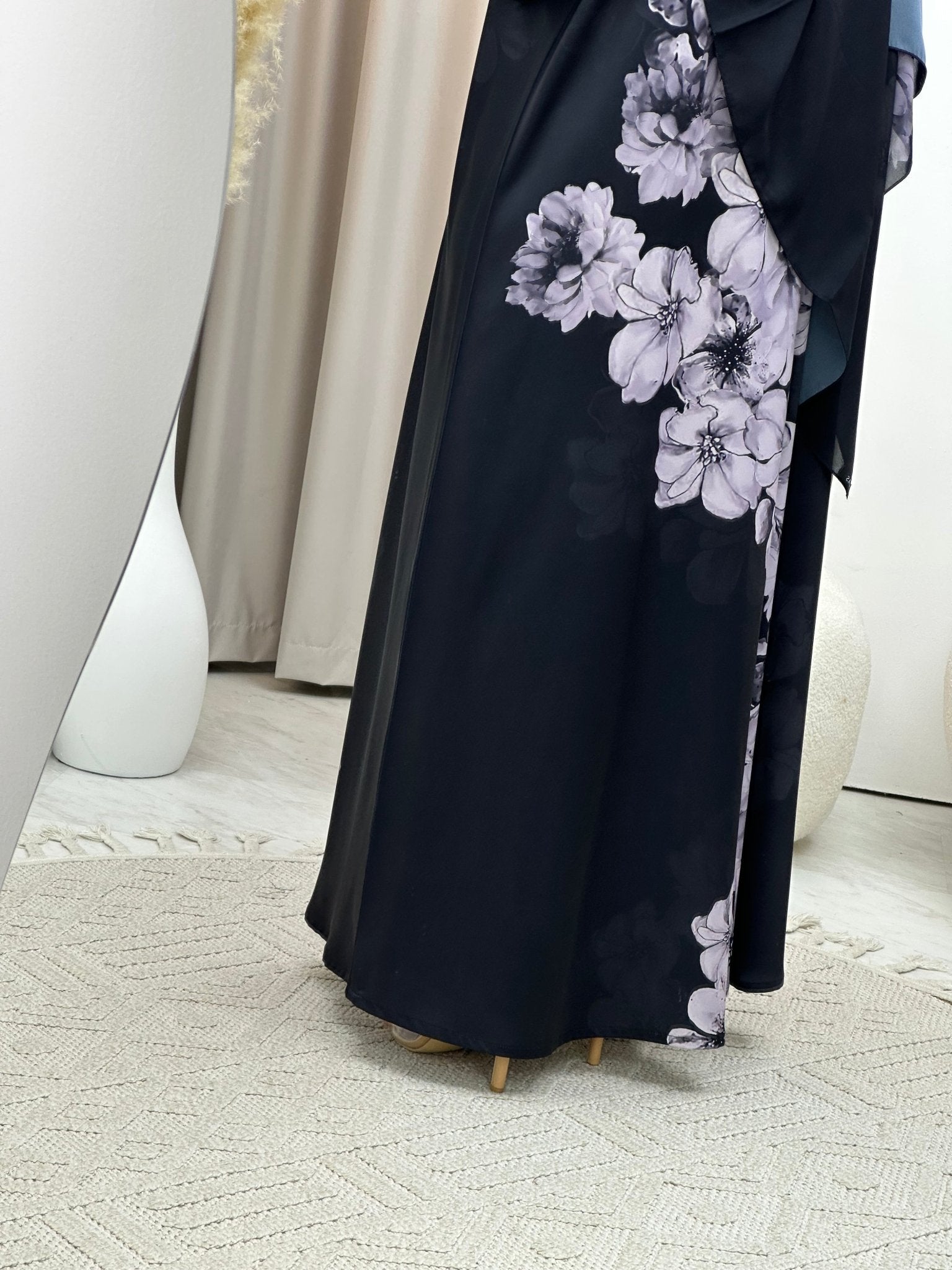 C 0586 Purple Printed Abaya