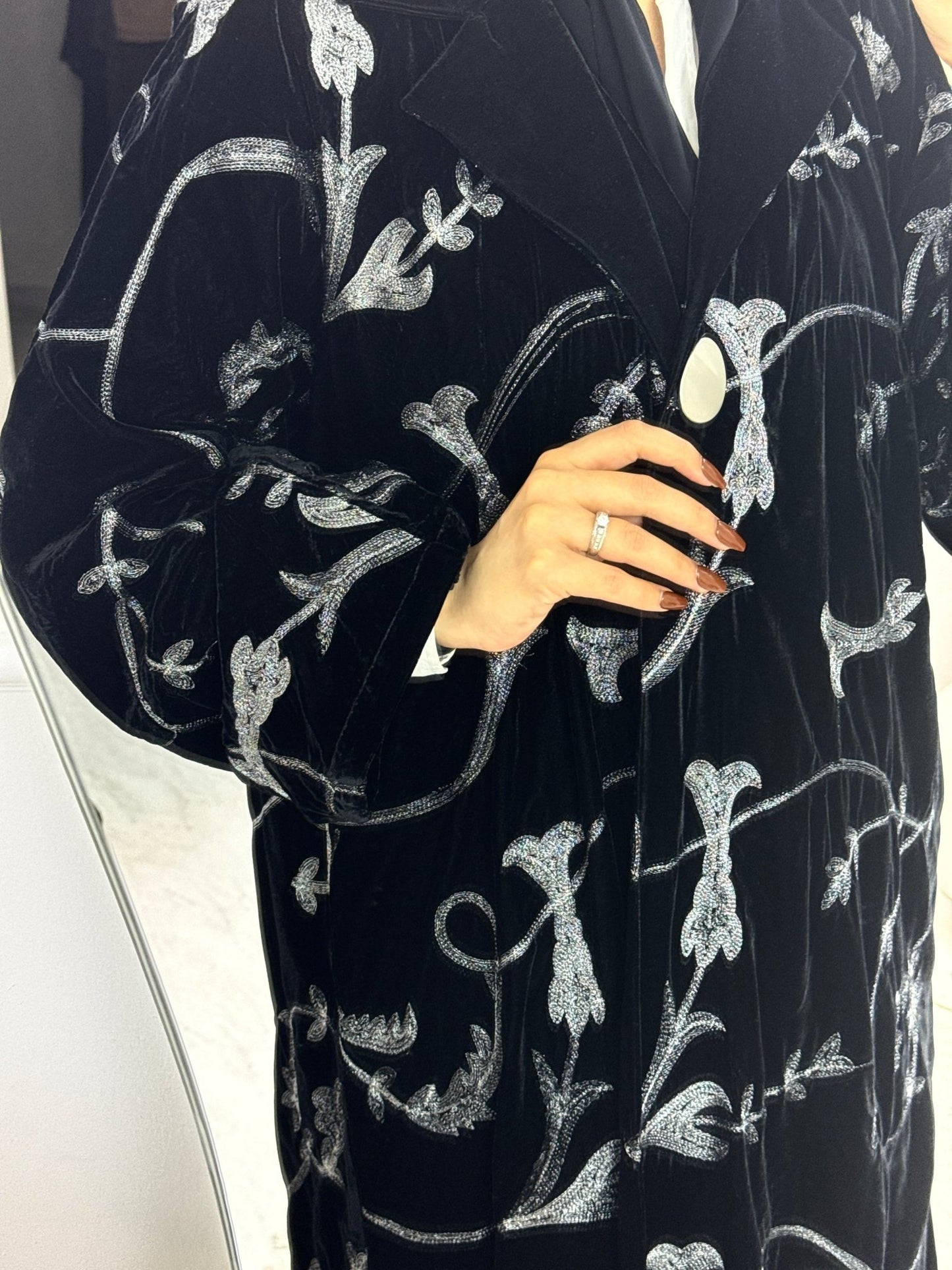 C 0592 Black Velvet Embroidered Abaya