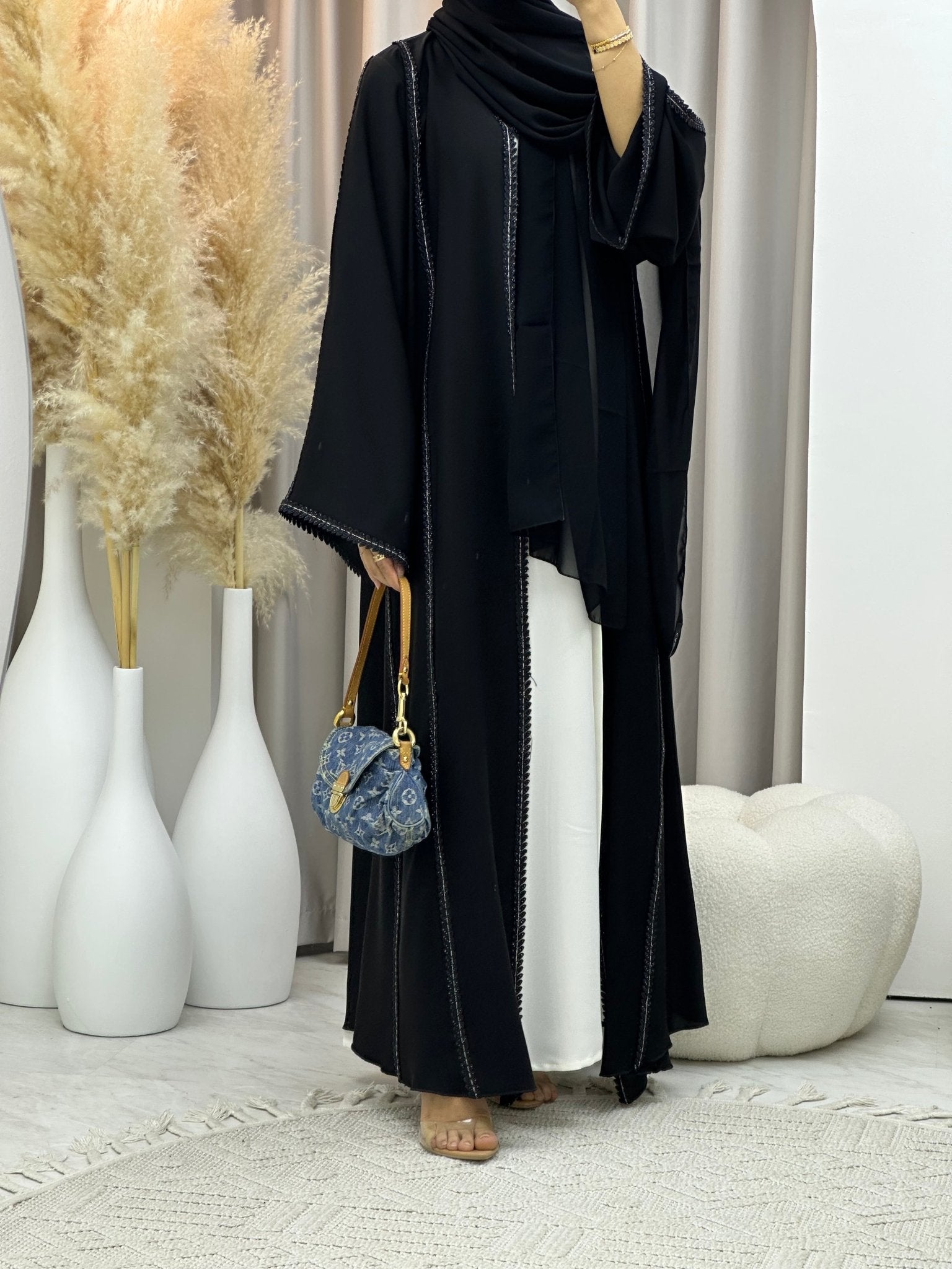 C 0598 Black Abaya