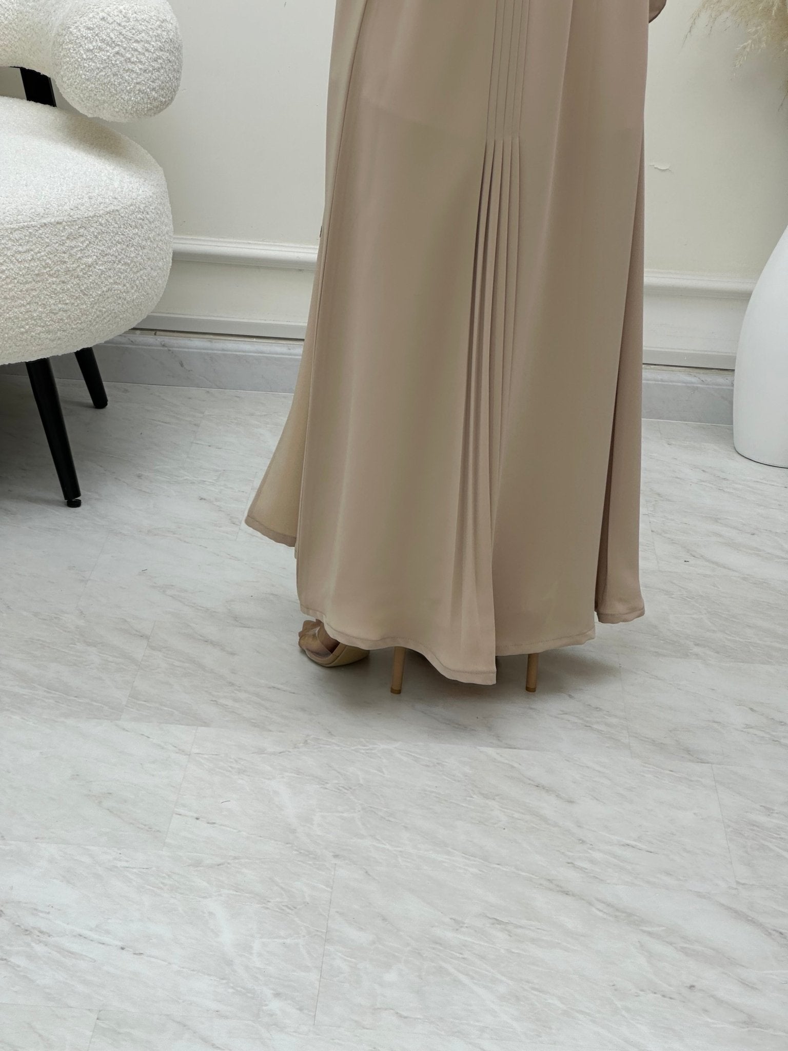 C 0605 - 01 Beige Abaya