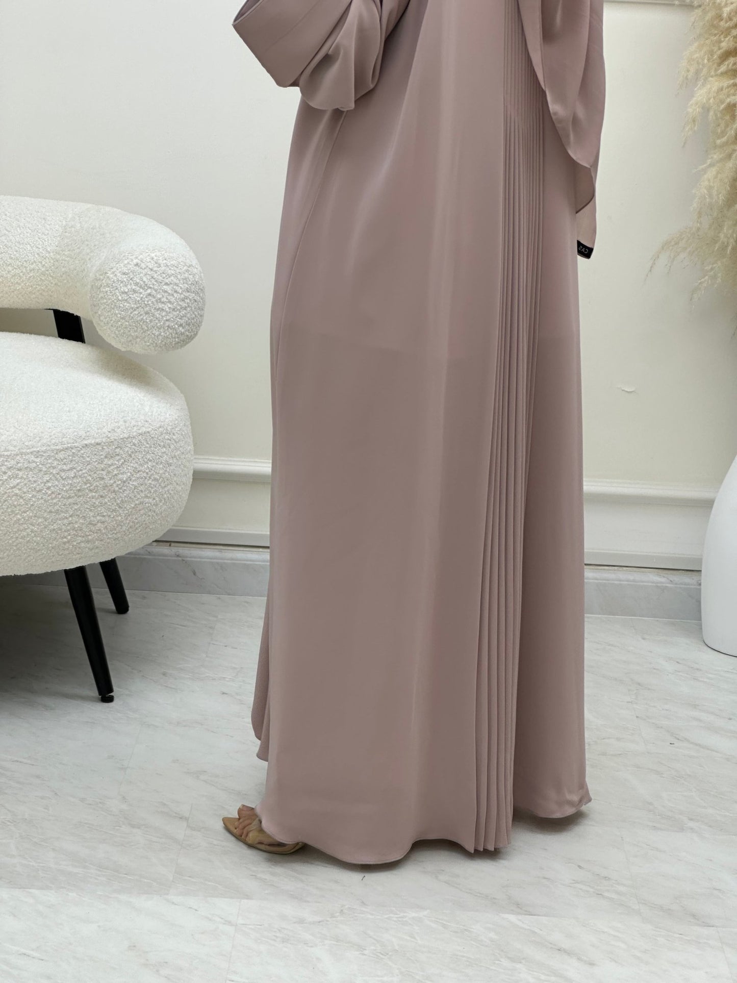 C 0605 - 02 Pink Abaya