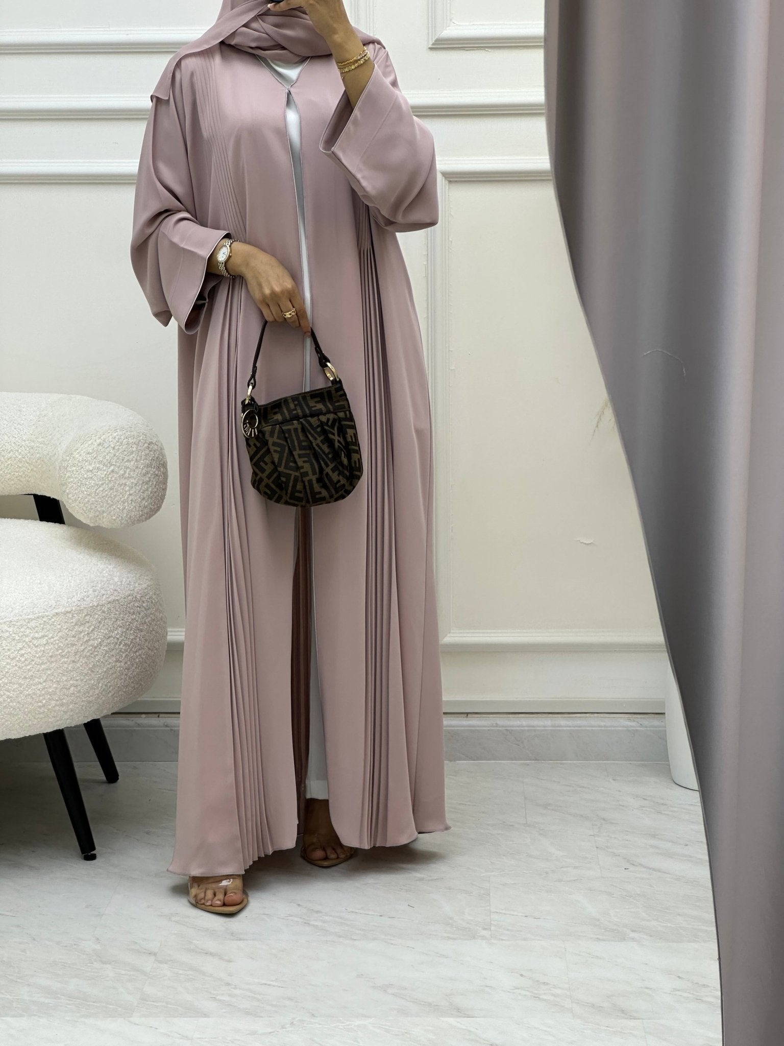 C 0605 - 02 Pink Abaya