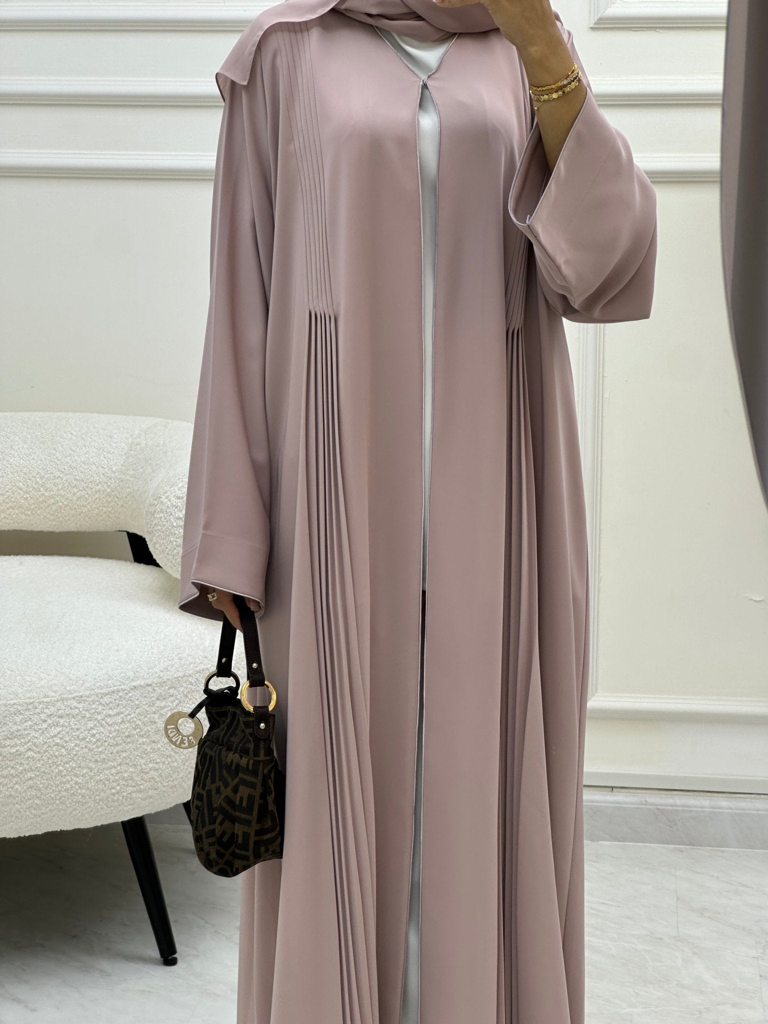 C 0605 - 02 Pink Abaya