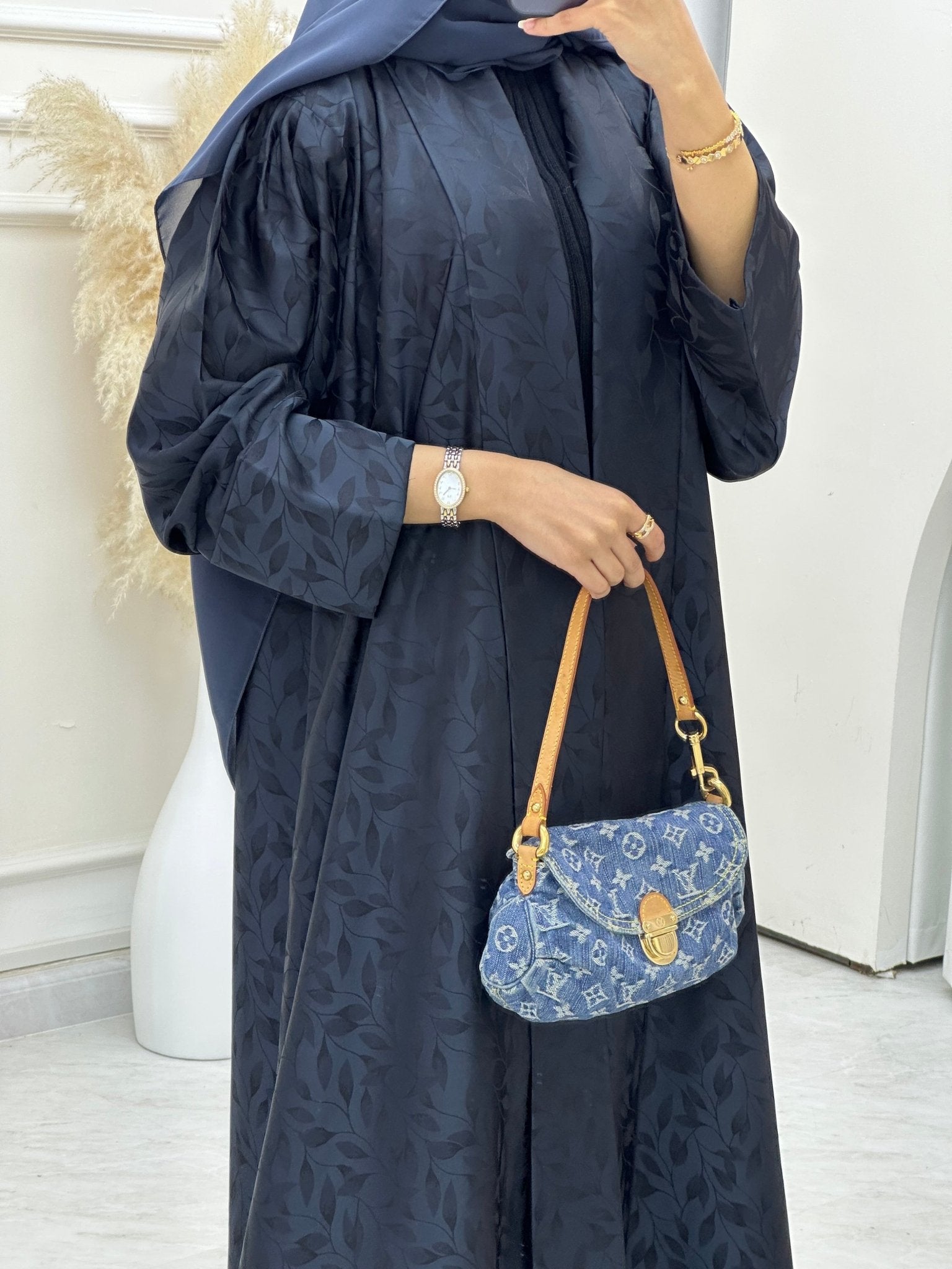 C 0632 - 05 Navy Blue Leaf Print Abaya