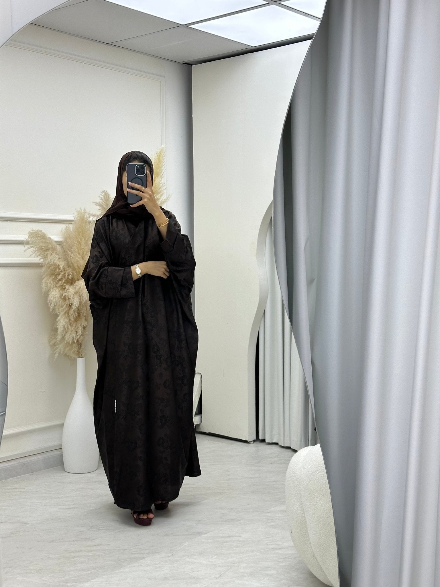 C 0633 - 02 Brown Bisht Floral Abaya