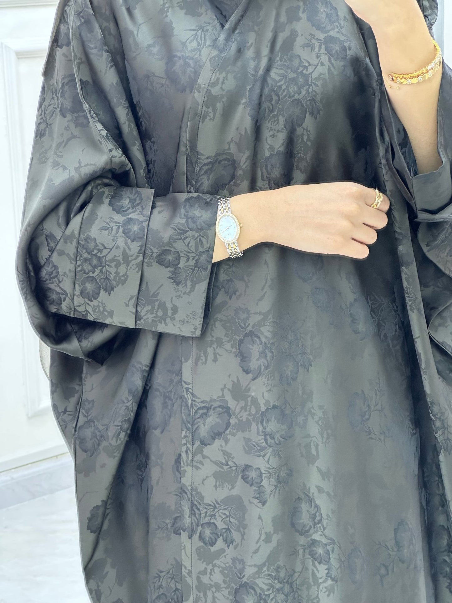 C 0633 - 03 Green Bisht Floral Abaya