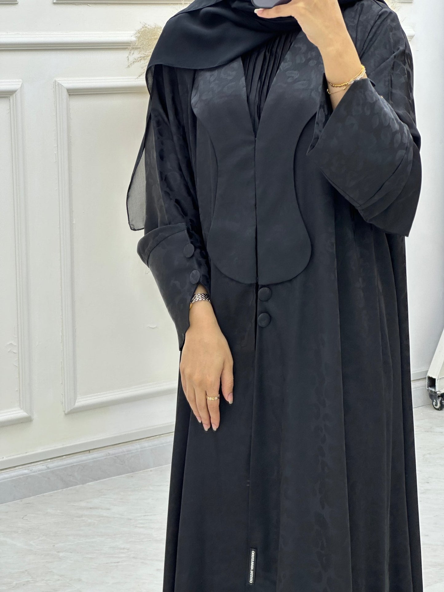 C 0635 - 01 Black Printed Abaya