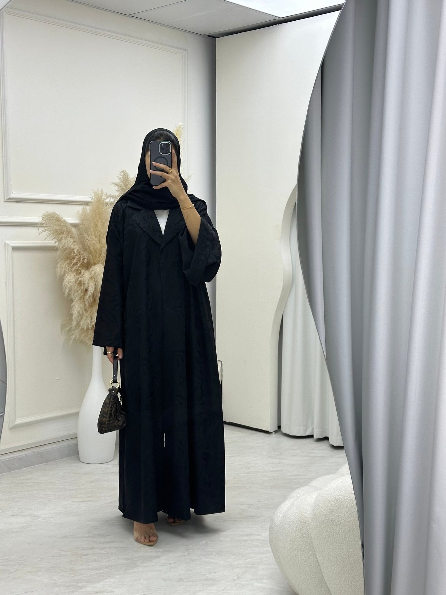 C 0637 Black Abaya