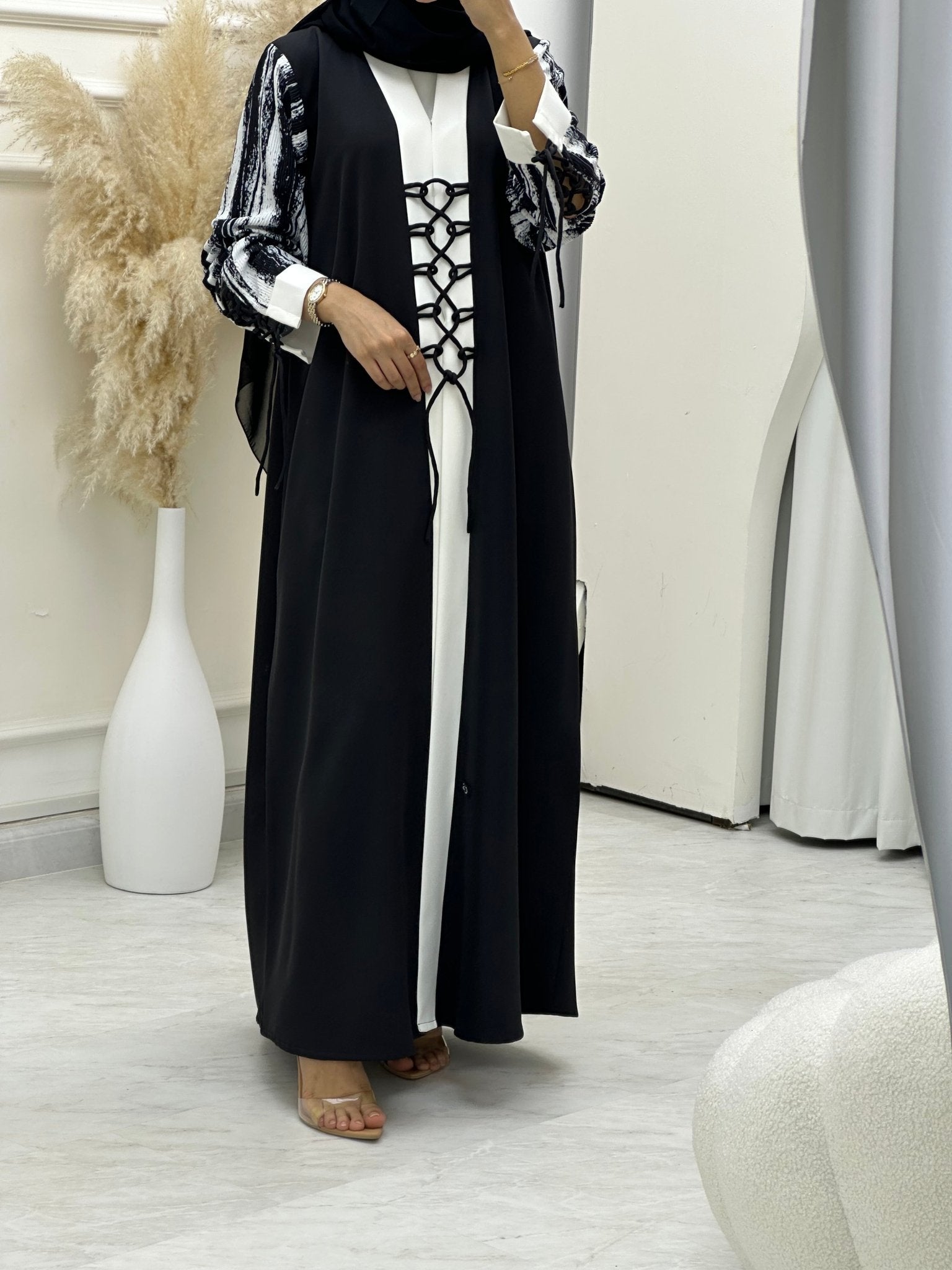 C 0638 Black Abaya