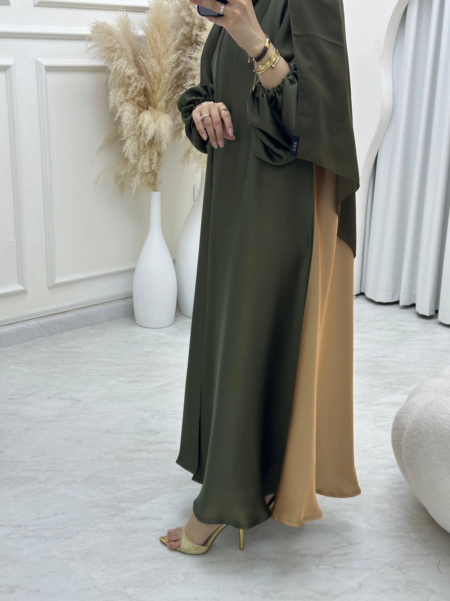 C 0645 OliveGreen Gold Duotone Abaya