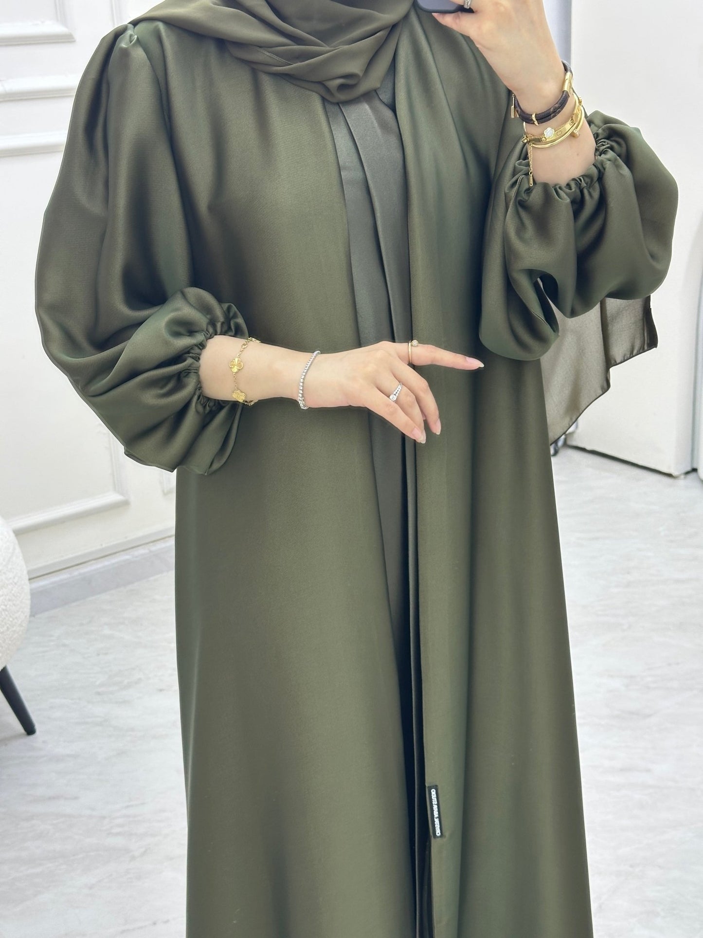 C 0645 OliveGreen Gold Duotone Abaya