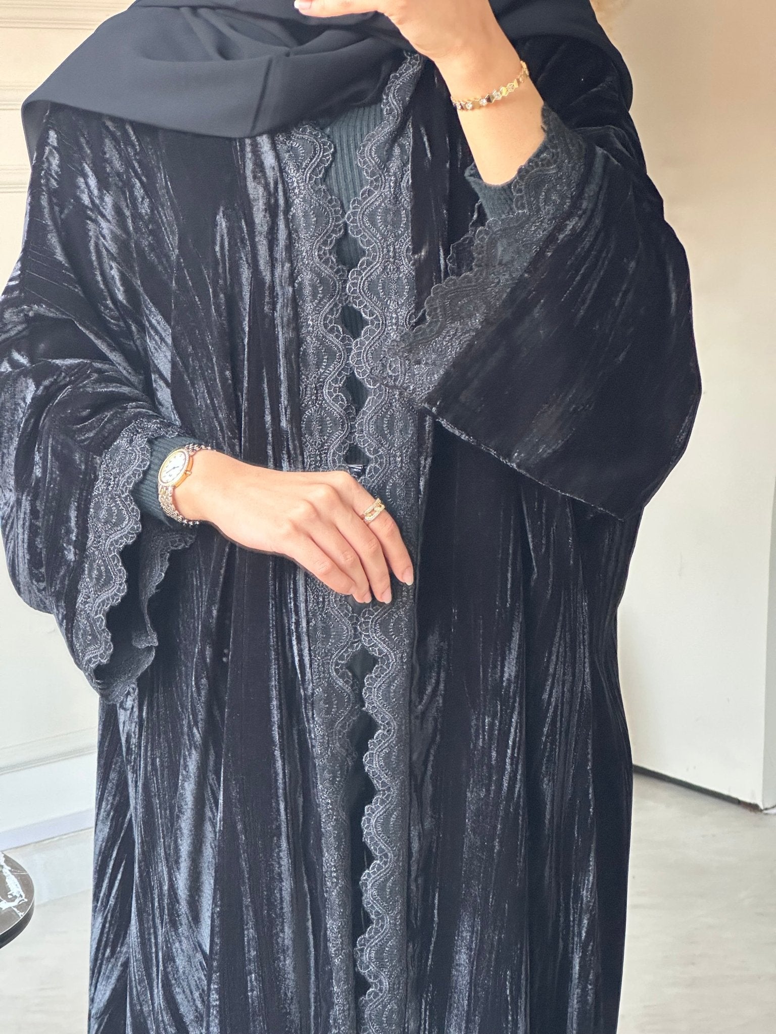 C 0648 Black Velvet Lace Abaya