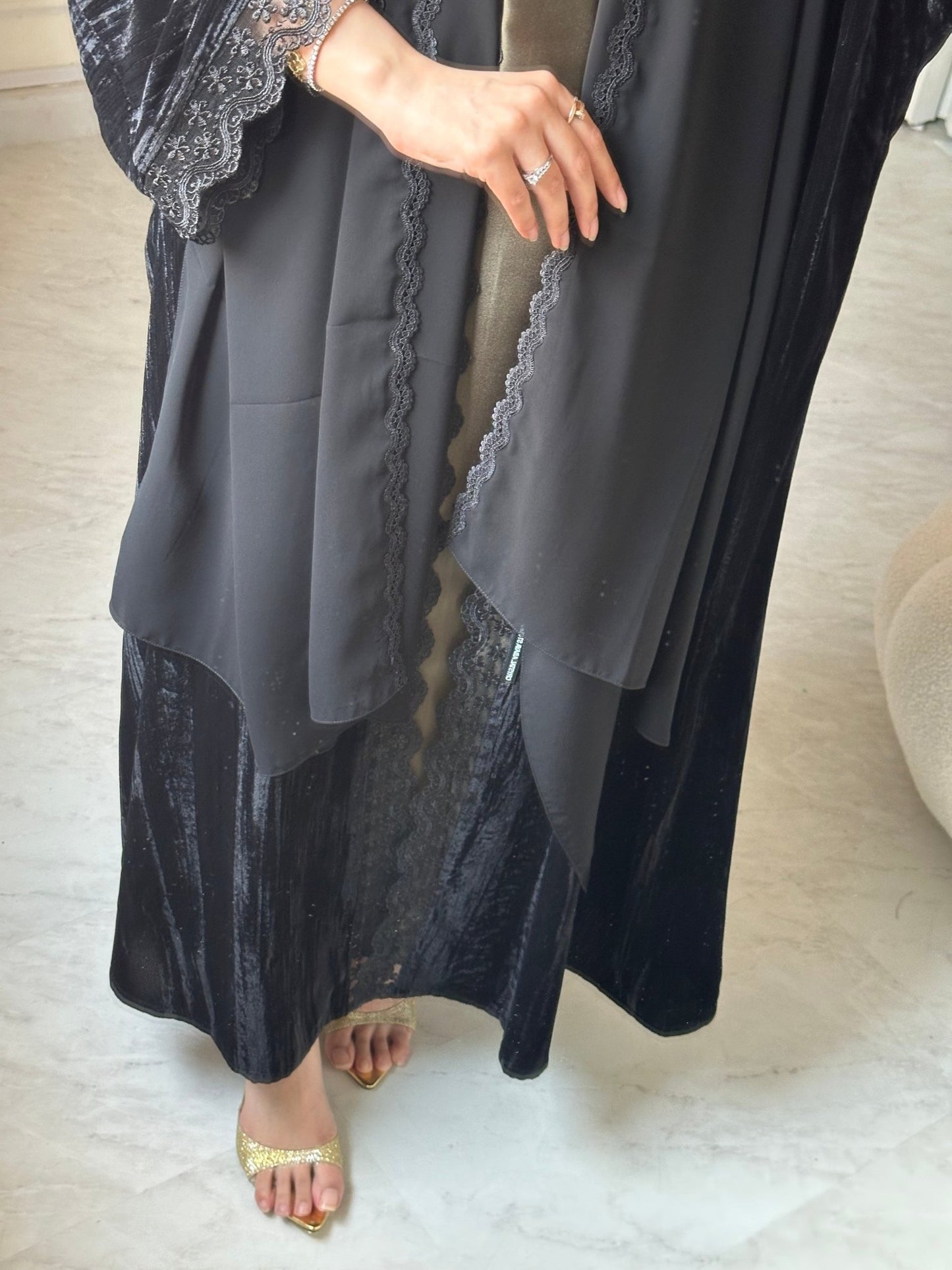 C 0648 Black Velvet Lace Abaya