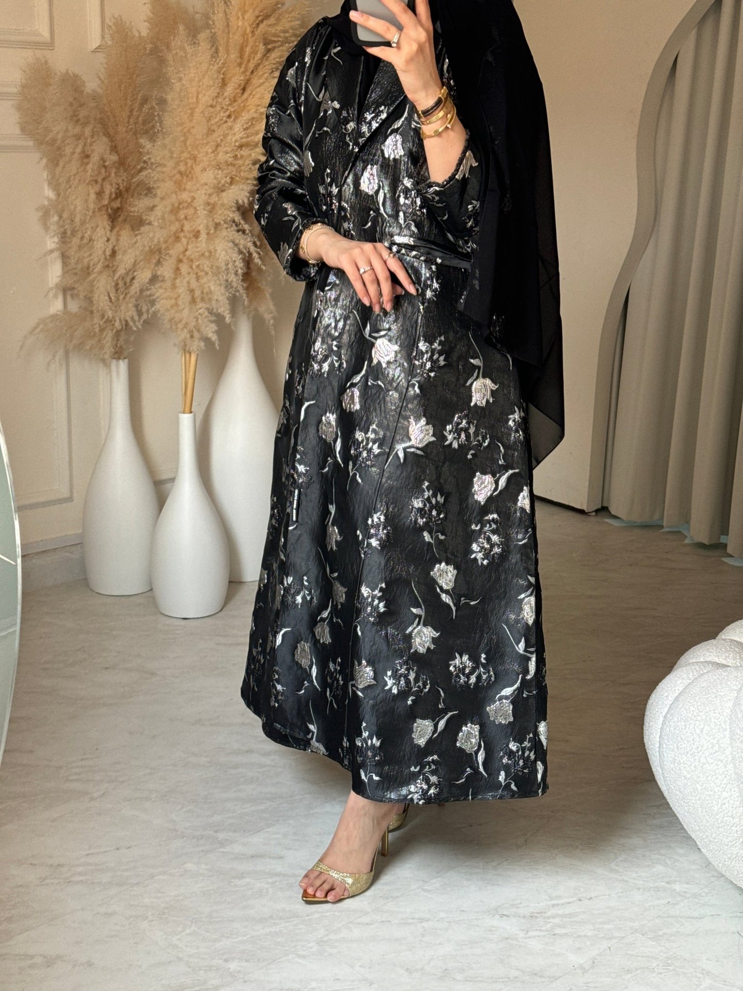 C 0652 Floral Black Abaya