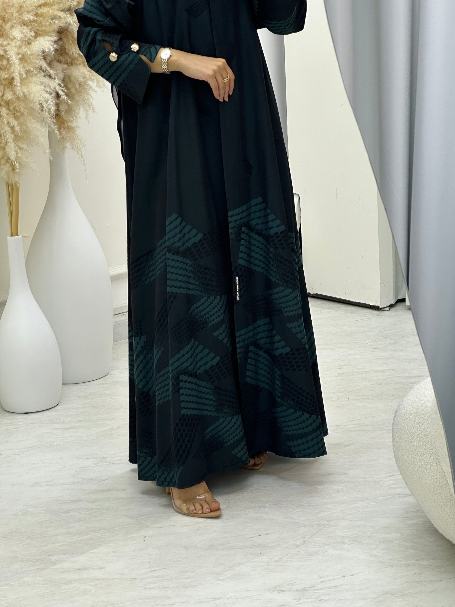 C 0656 Green Black Abaya