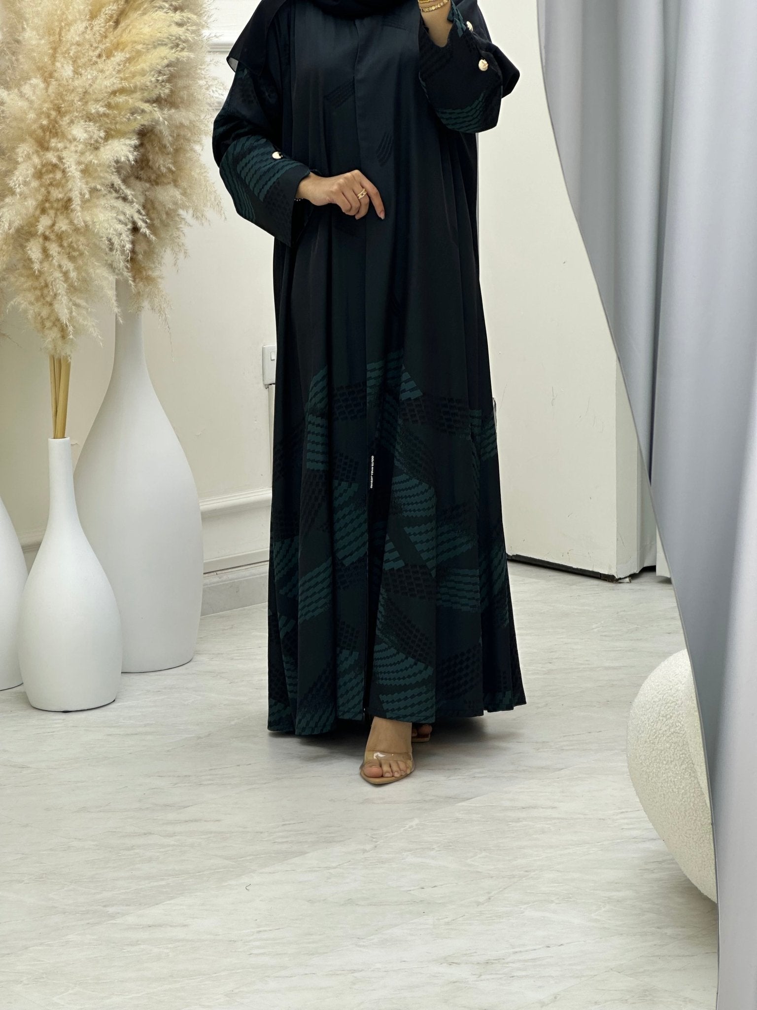 C 0656 Green Black Abaya