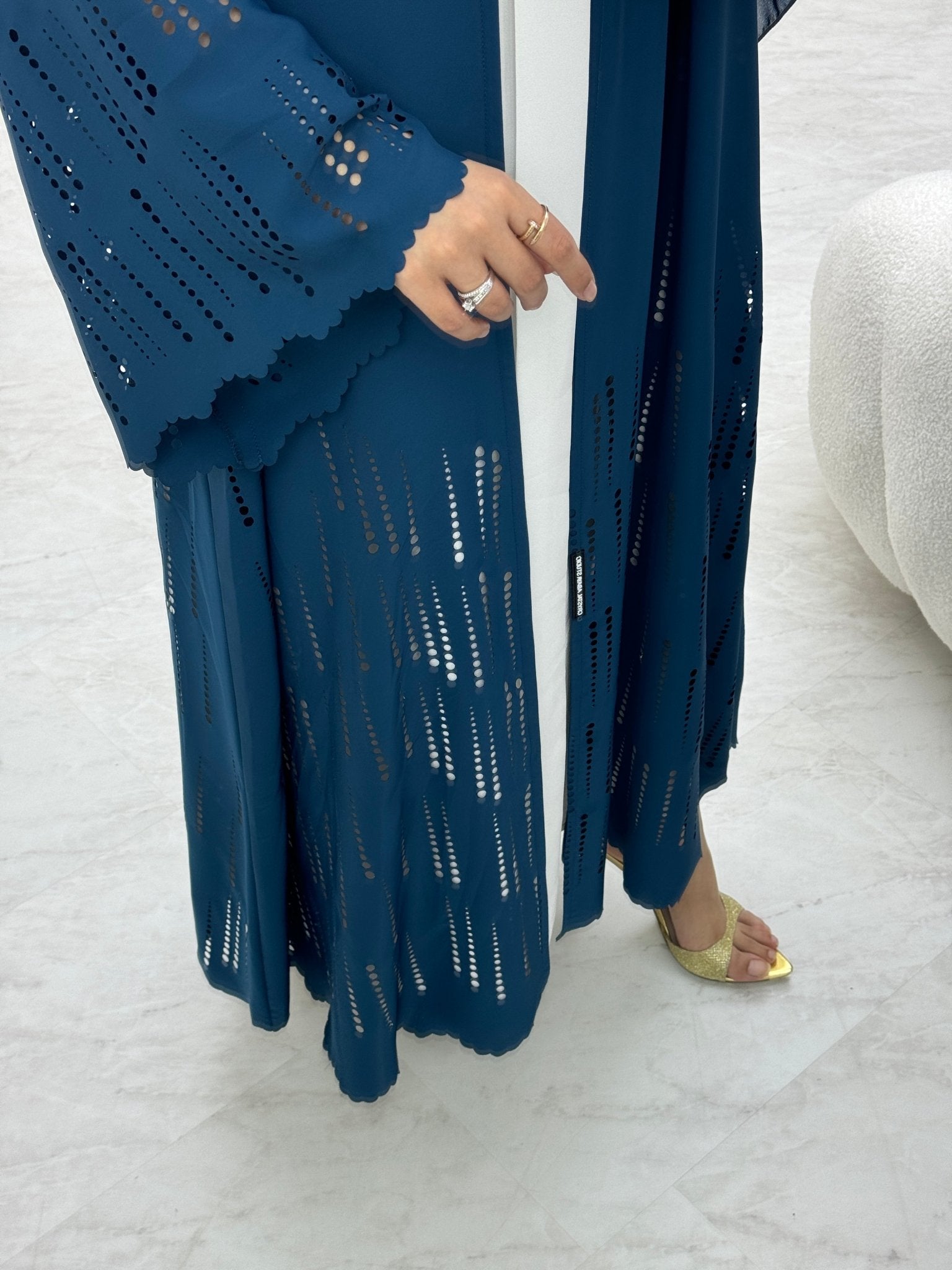 C 0658 Lasercut Teal Abaya