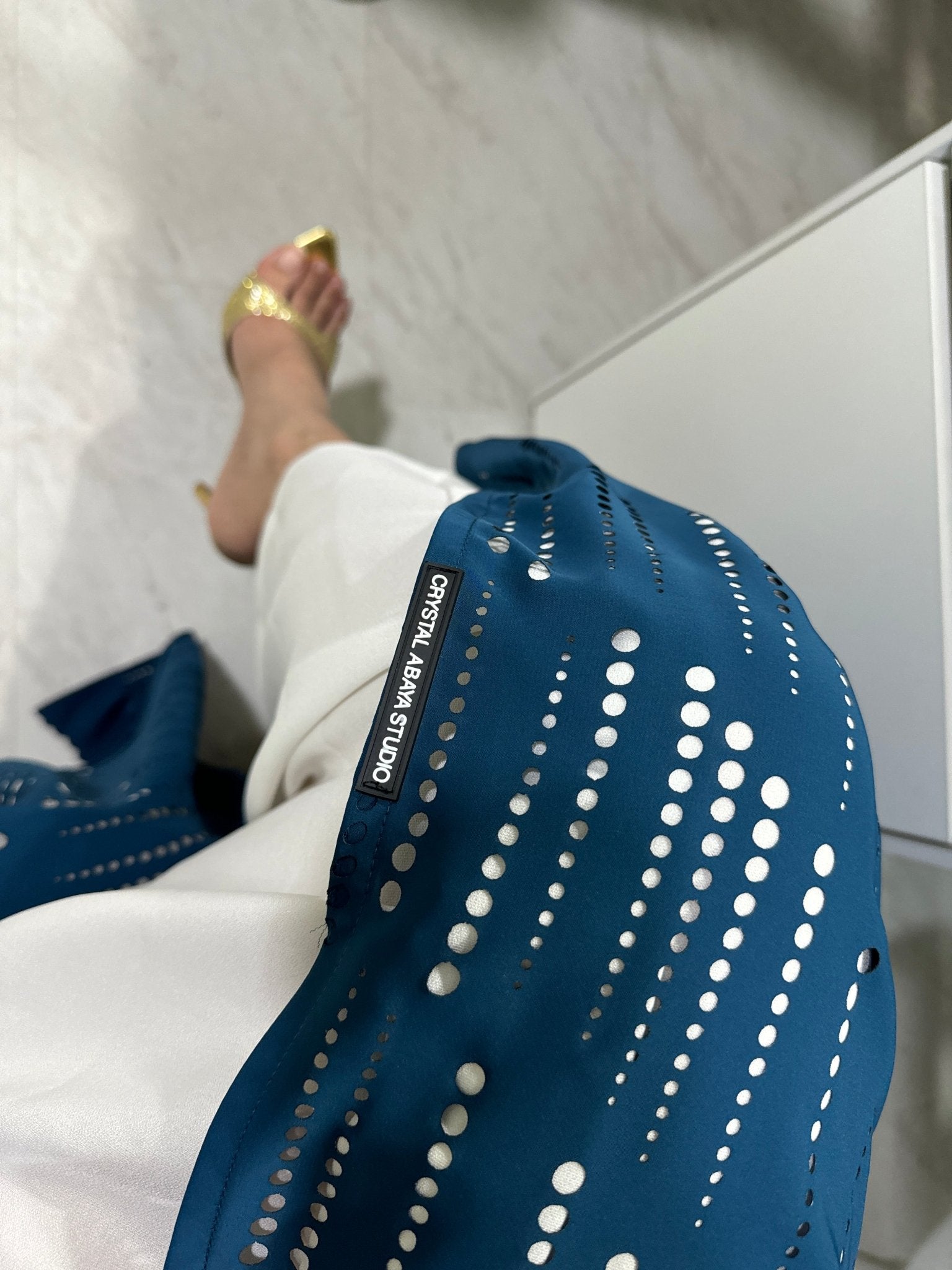 C 0658 Lasercut Teal Abaya