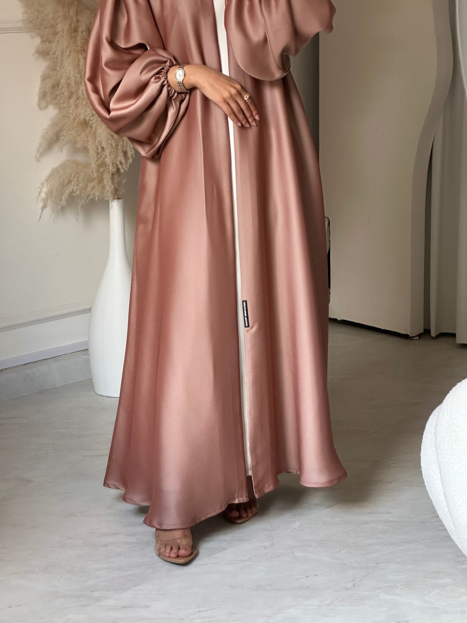 C 0660 Light Pink Grey Duotone Abaya