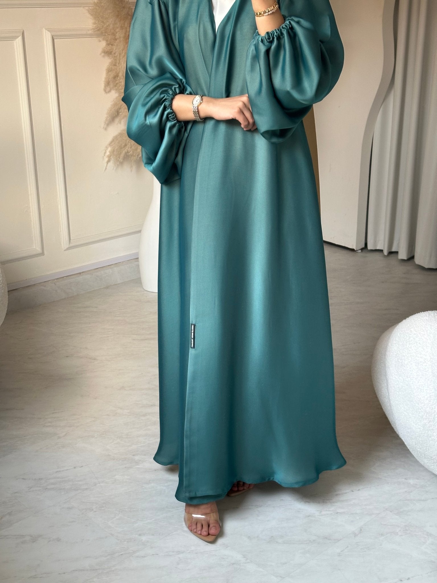 C 0661 Turquoise Beige Duotone Abaya