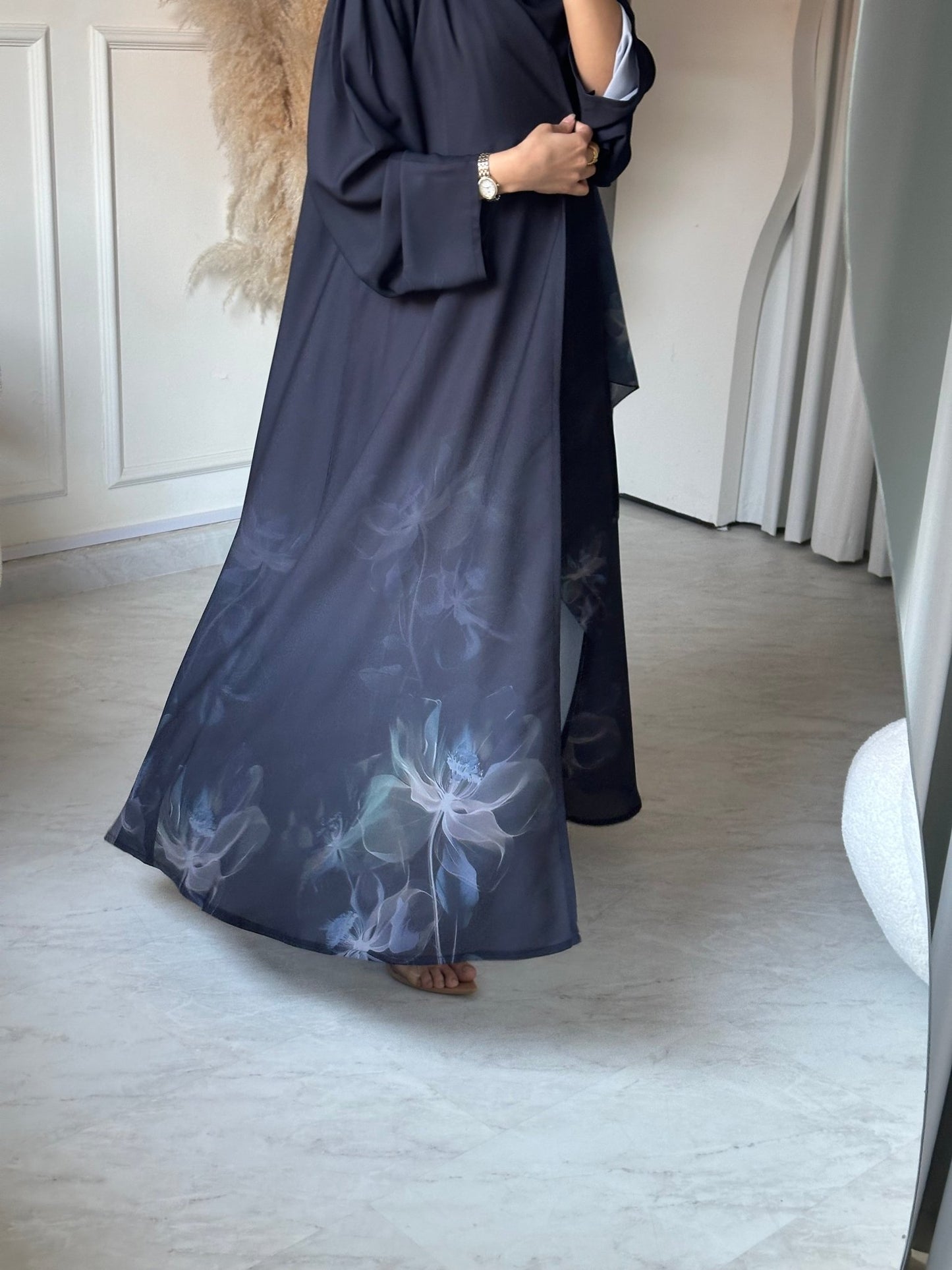 C 0666 Floral Dark Grey Abaya