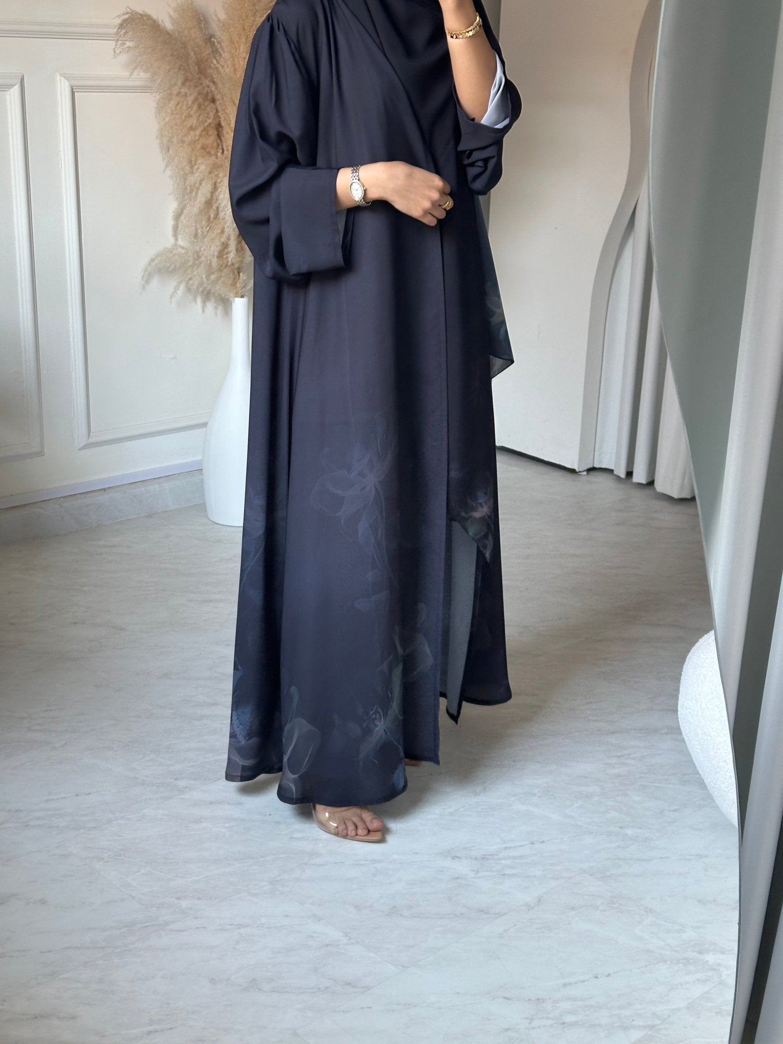 C 0666 Floral Dark Grey Abaya