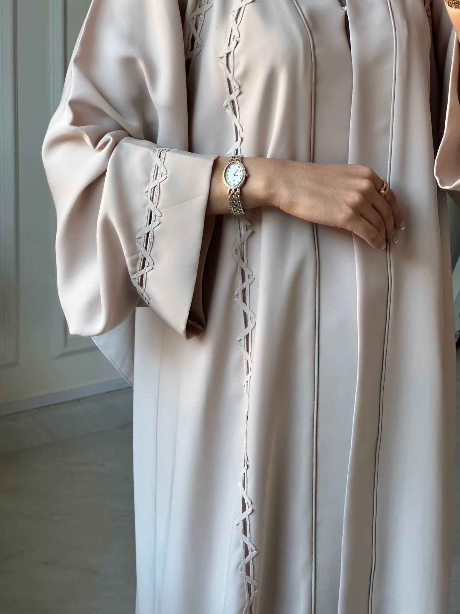 C 0675 Cream Abaya