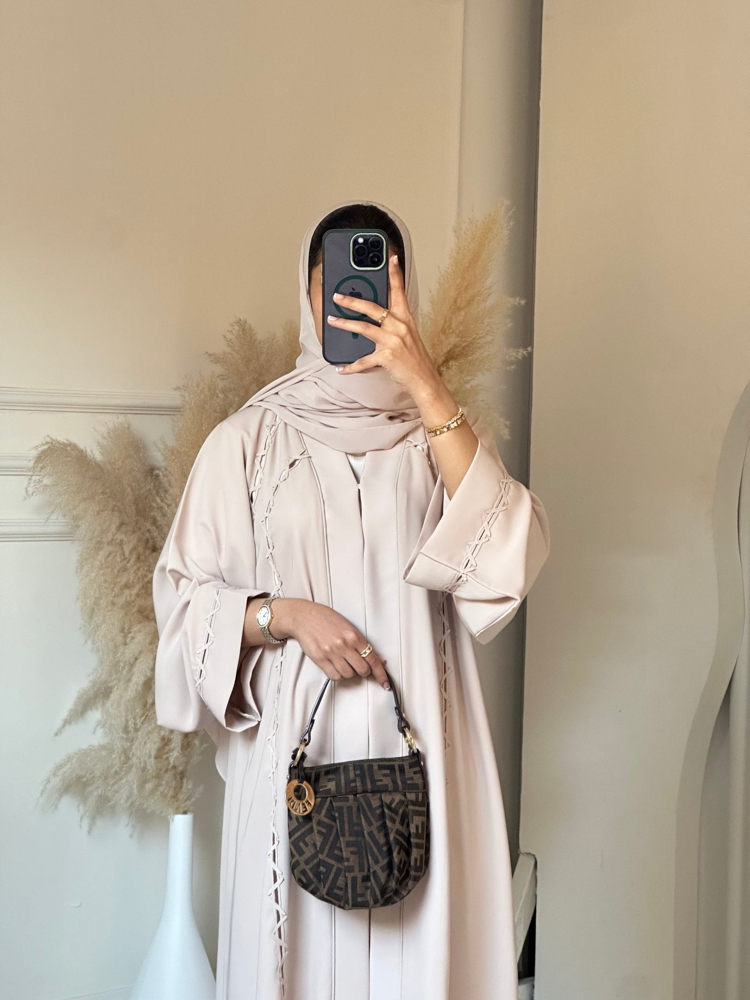 C 0675 Cream Abaya