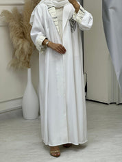 C 0678 White Abaya