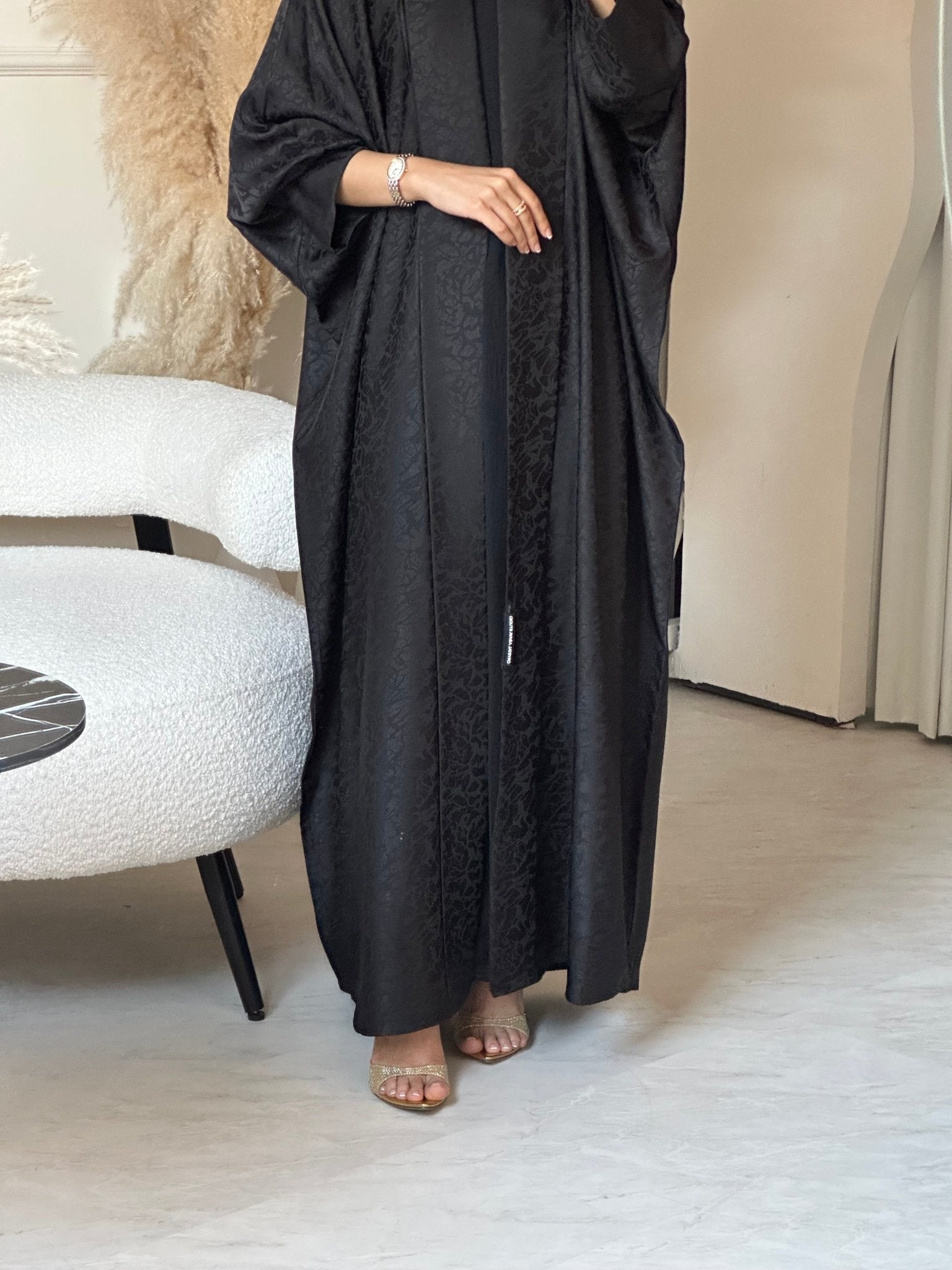 C 0680 - 01 Black Printed Abaya