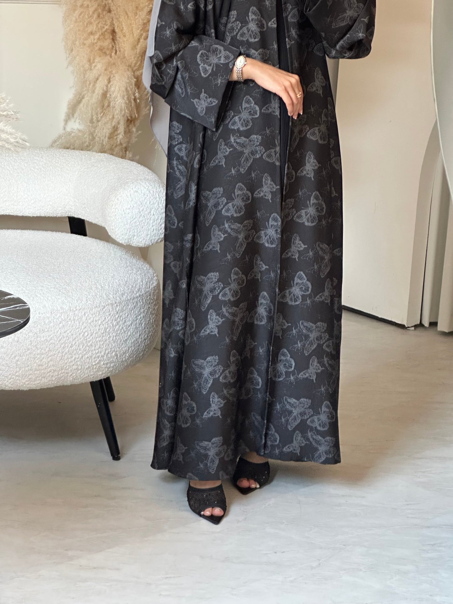 C 0681 - 01 Silver Metallic Printed Abaya