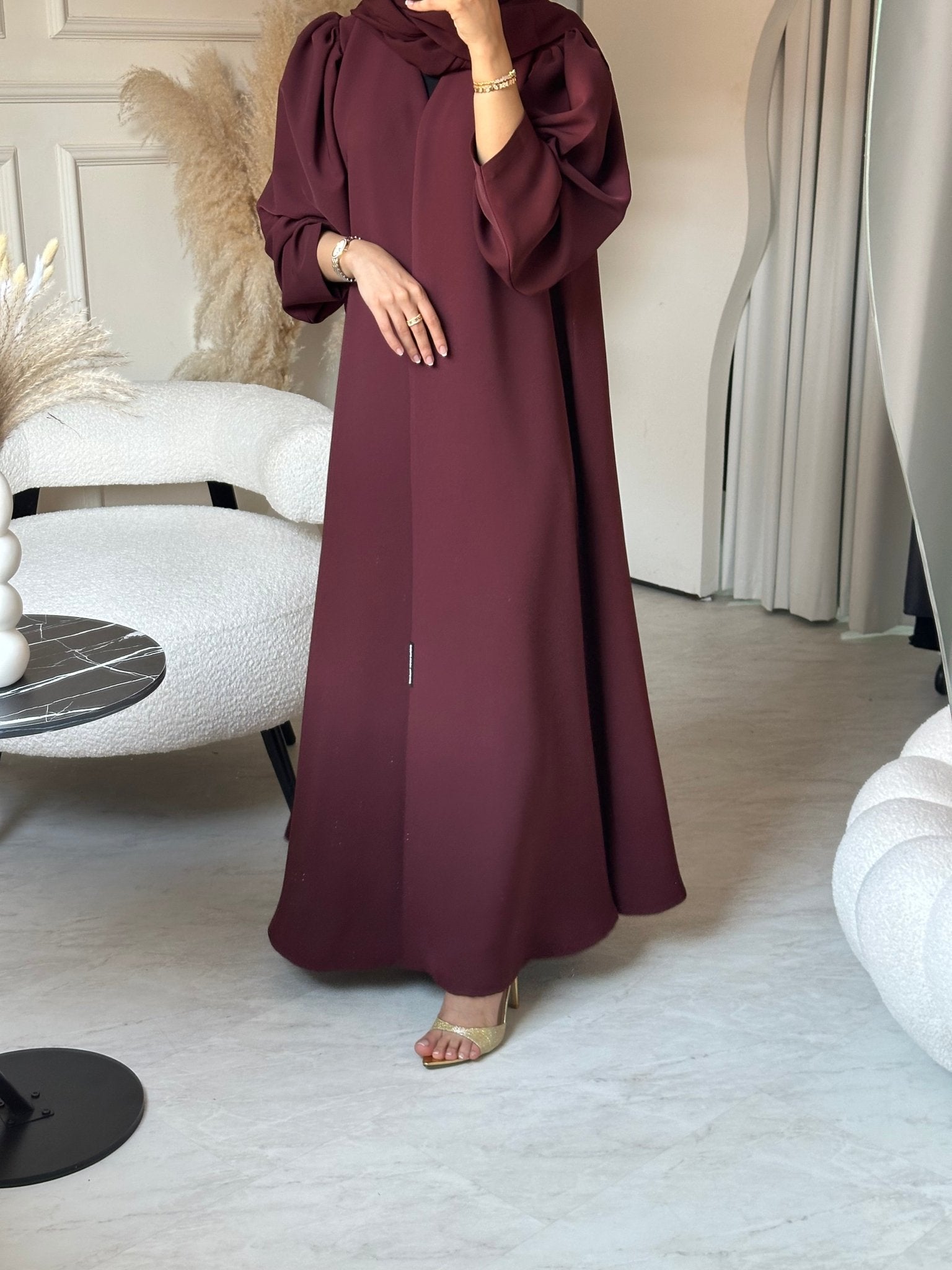 C 0683 Maroon Abaya