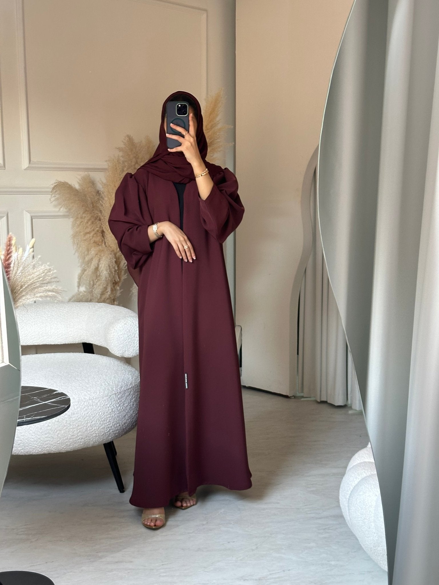 C 0683 Maroon Abaya