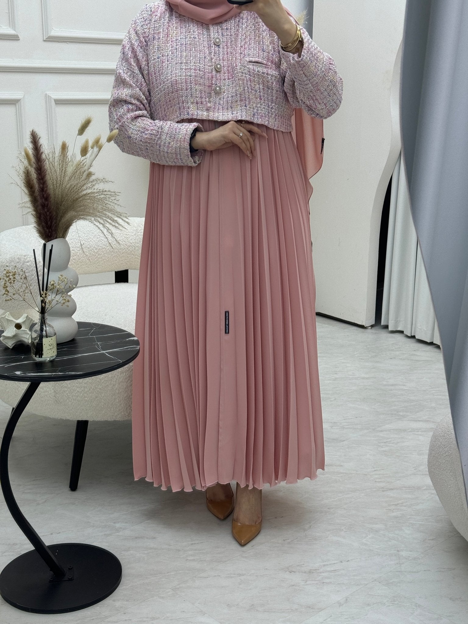 C 0684 Pink Tweed Winter Abaya