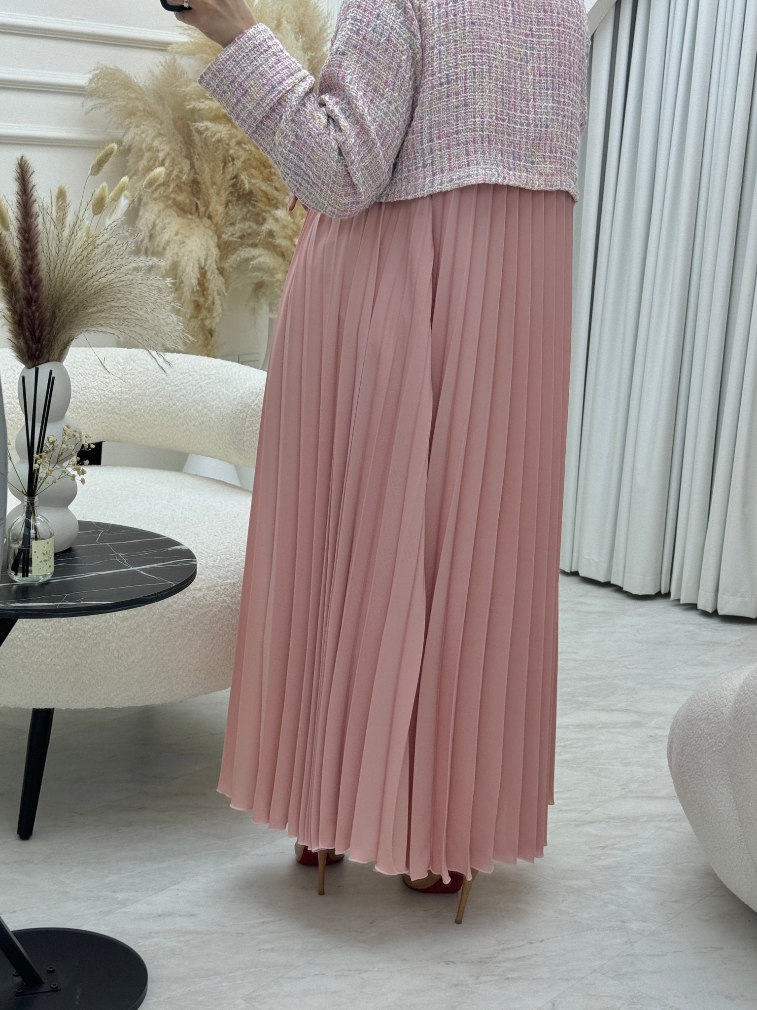 C 0684 Pink Tweed Winter Abaya