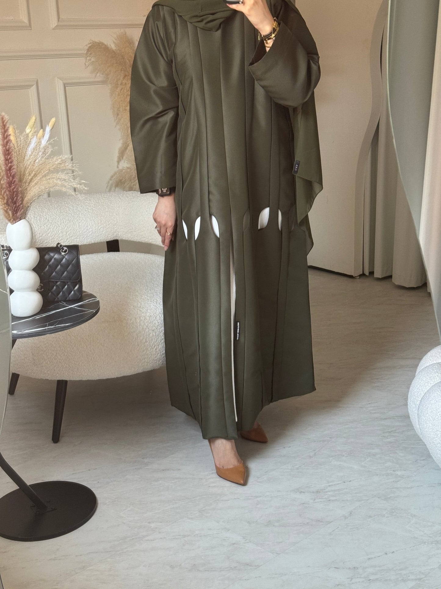 C 0685 OliveGreen Abaya