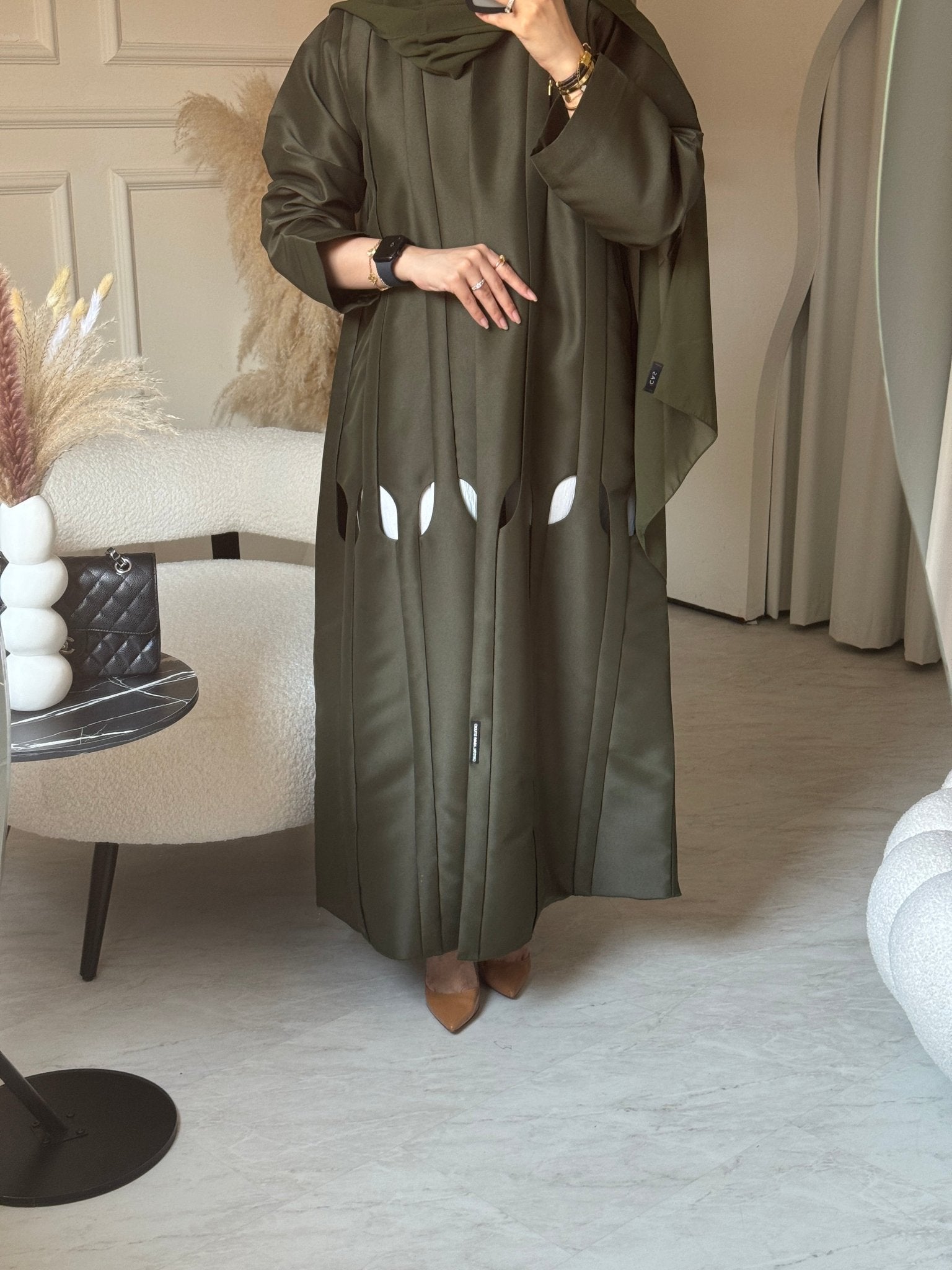 C 0685 OliveGreen Abaya