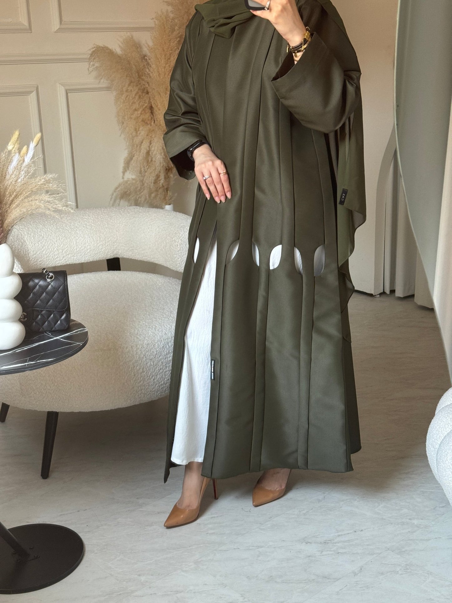 C 0685 OliveGreen Abaya