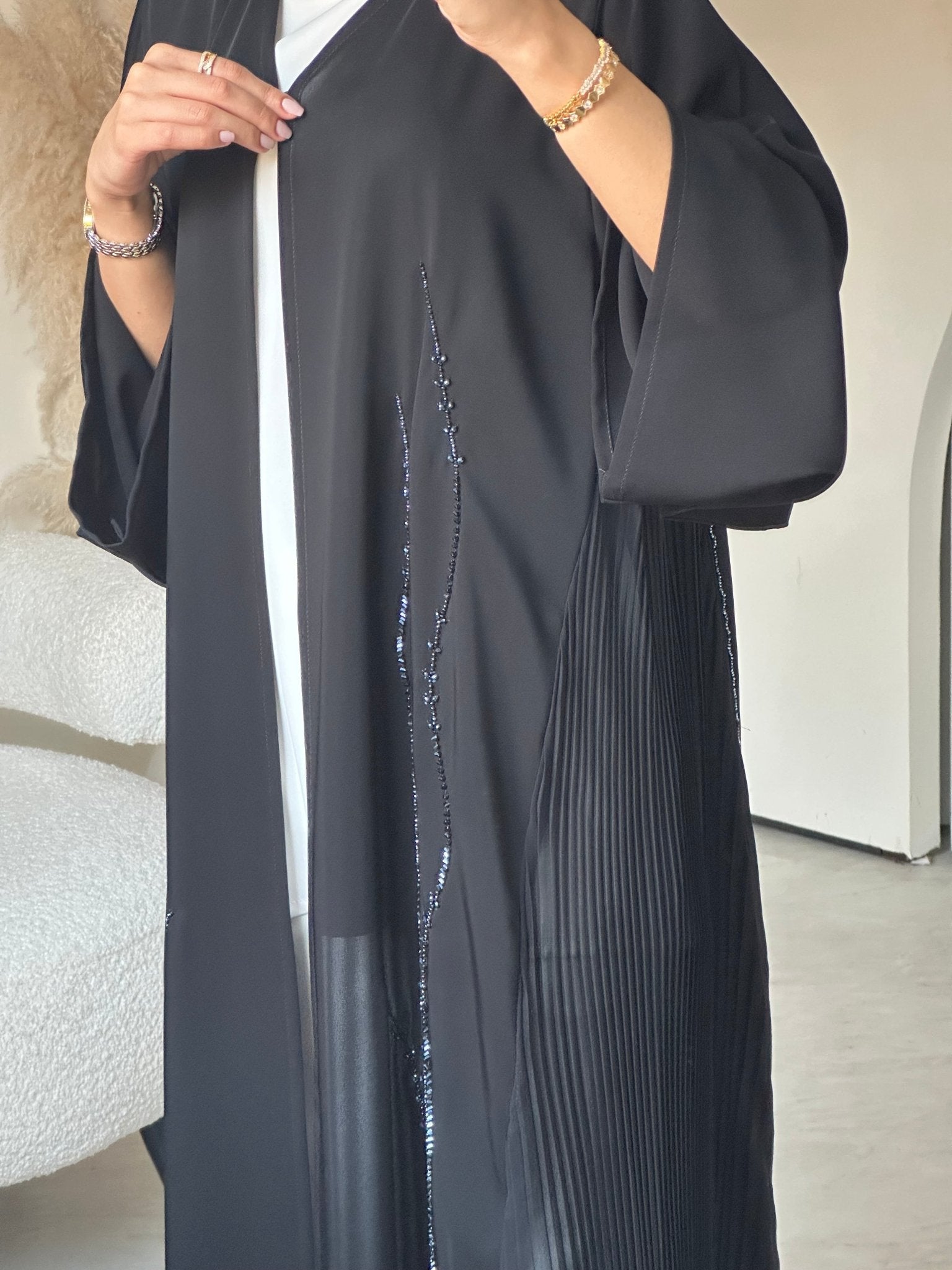 C 0695 Pleated Black Abaya