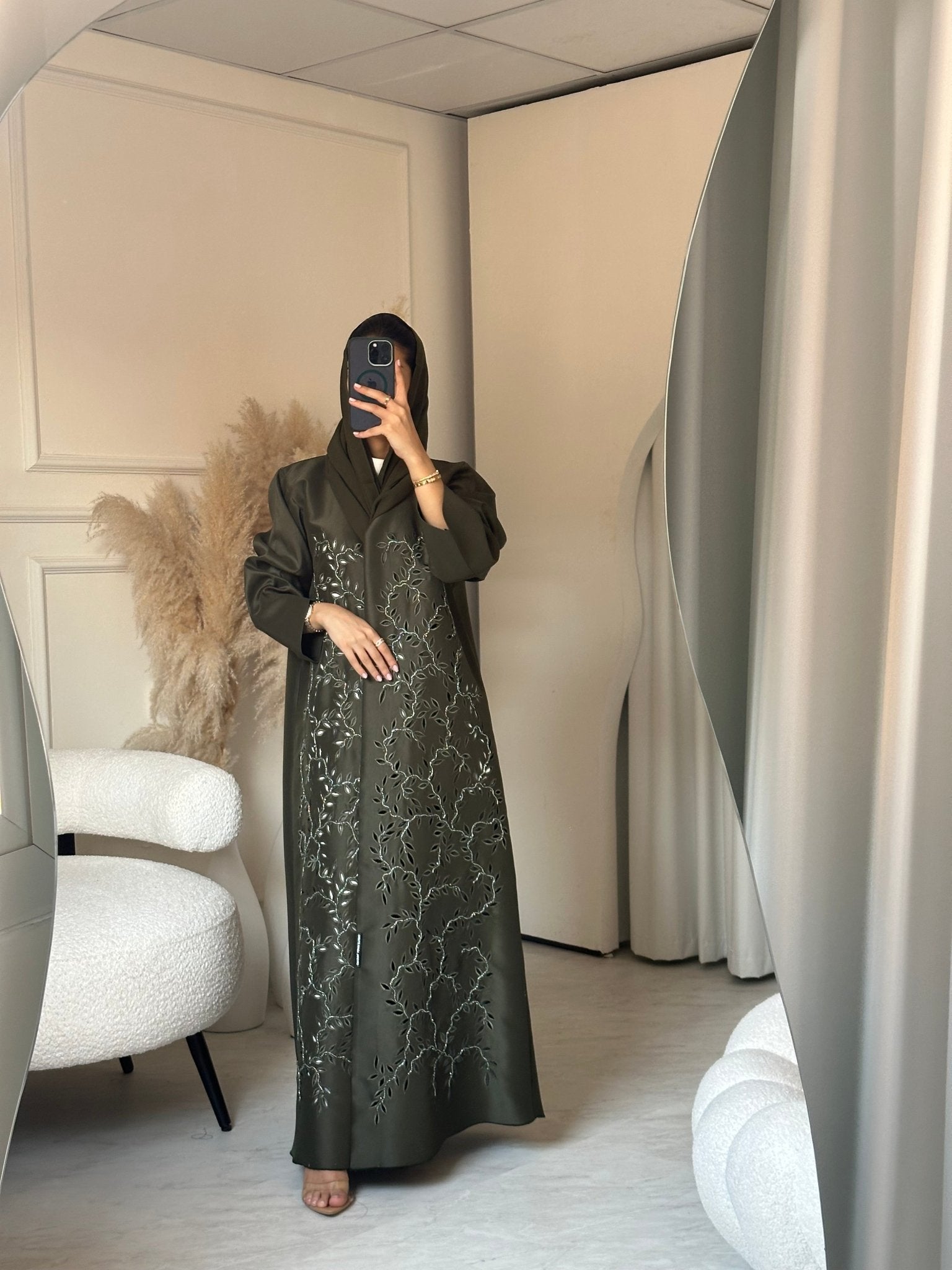 C 0698 Lasercut Green Abaya