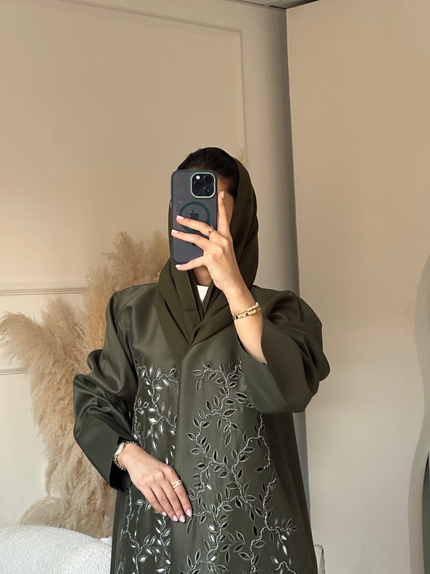 C 0698 Lasercut Green Abaya