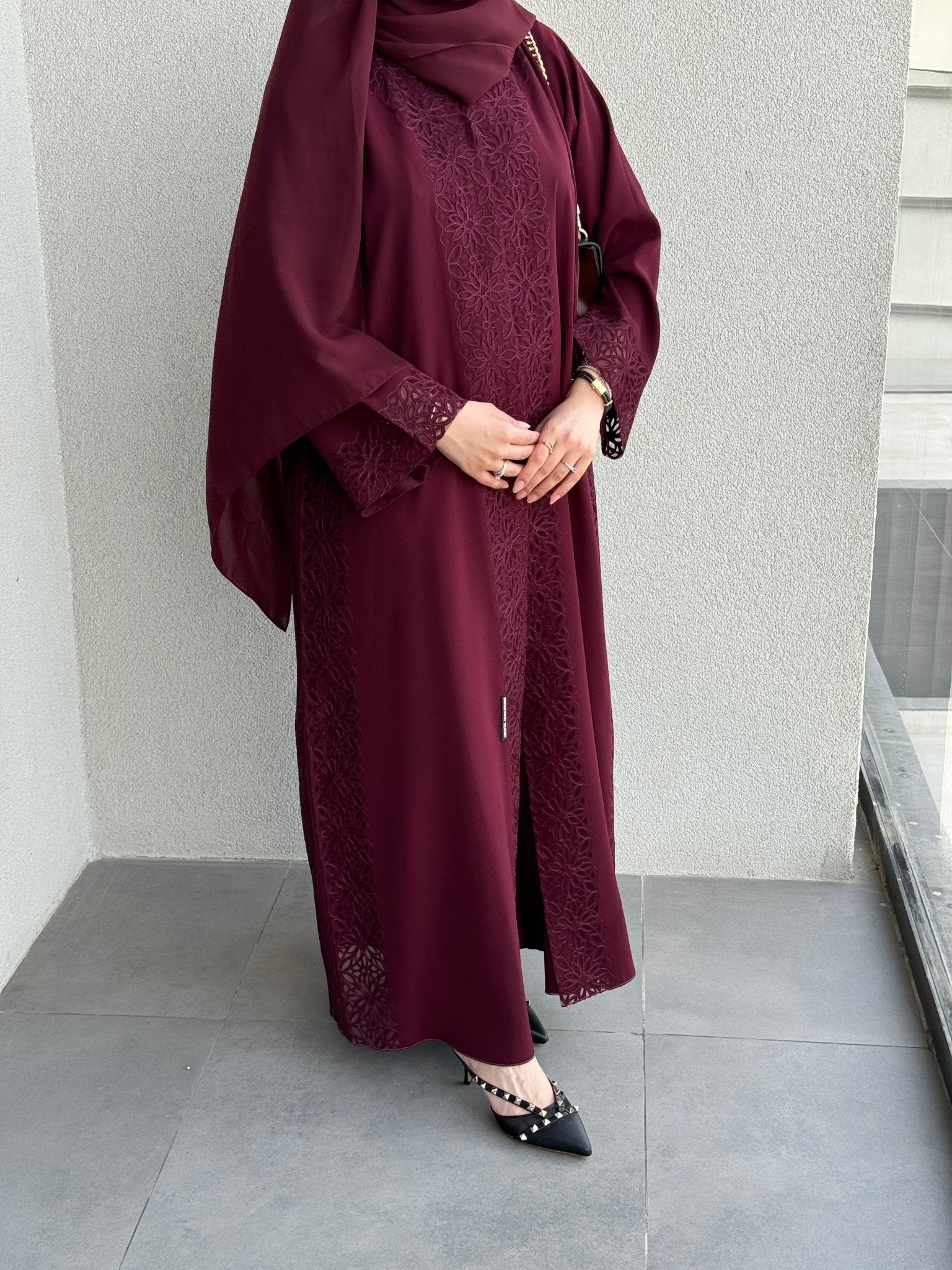 C 0716 Maroon Abaya