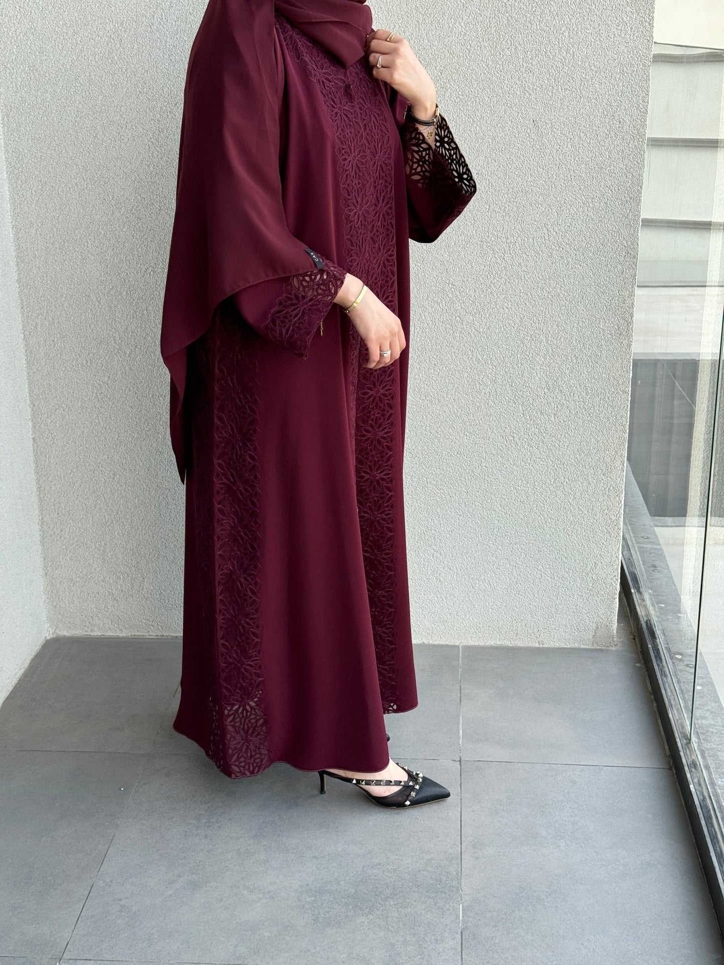 C 0716 Maroon Abaya