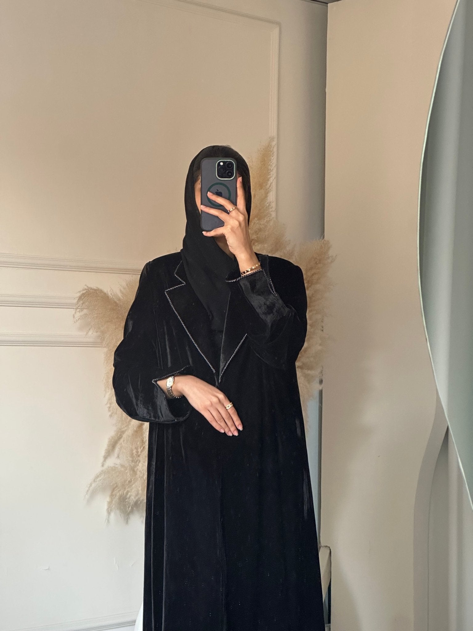 C 0723 Velvet Coat Black Abaya