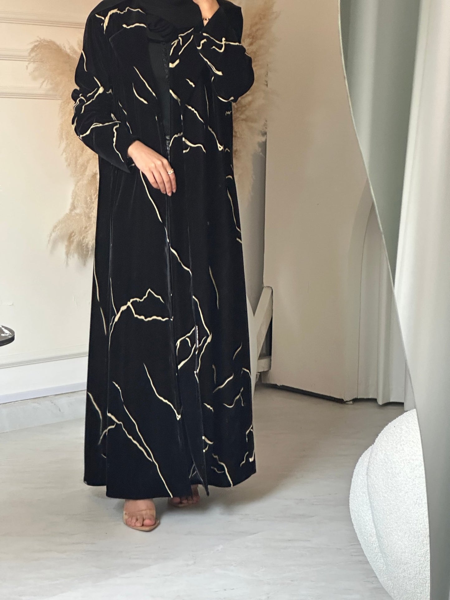 C 0724 Velvet Coat Black Abaya