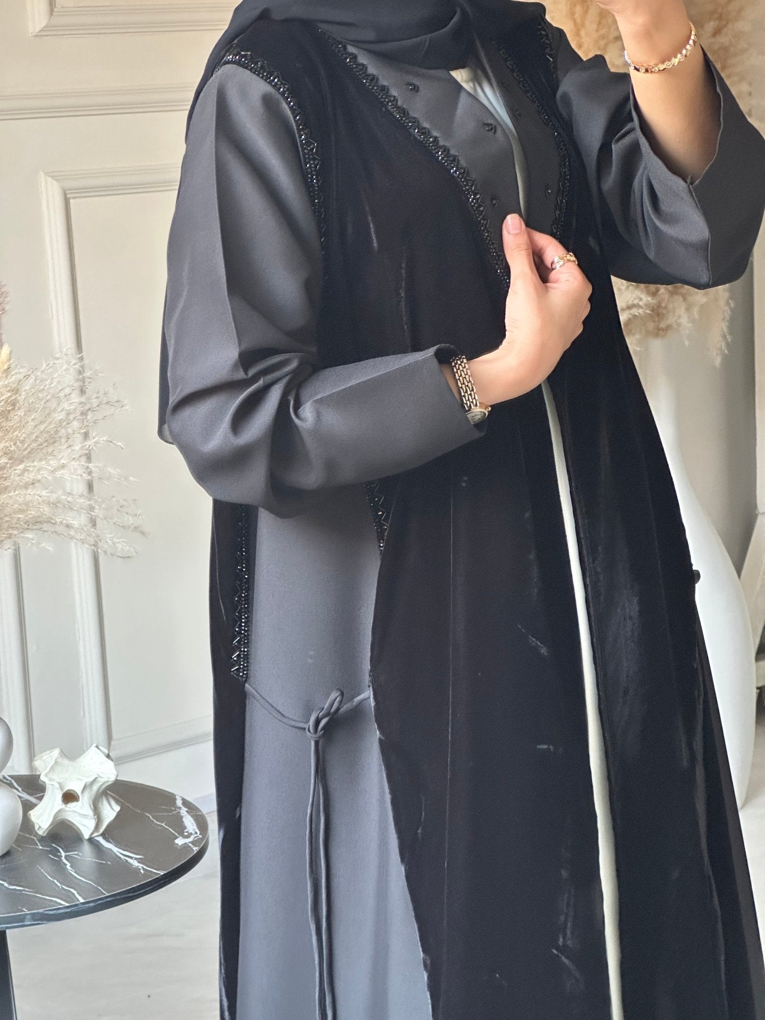 C 0726 Velvet Embroidery Black Abaya